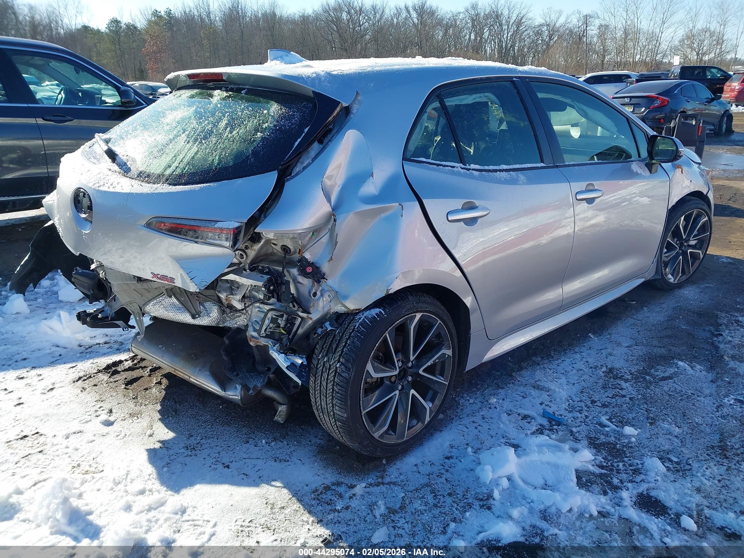 TOYOTA COROLLA image 4