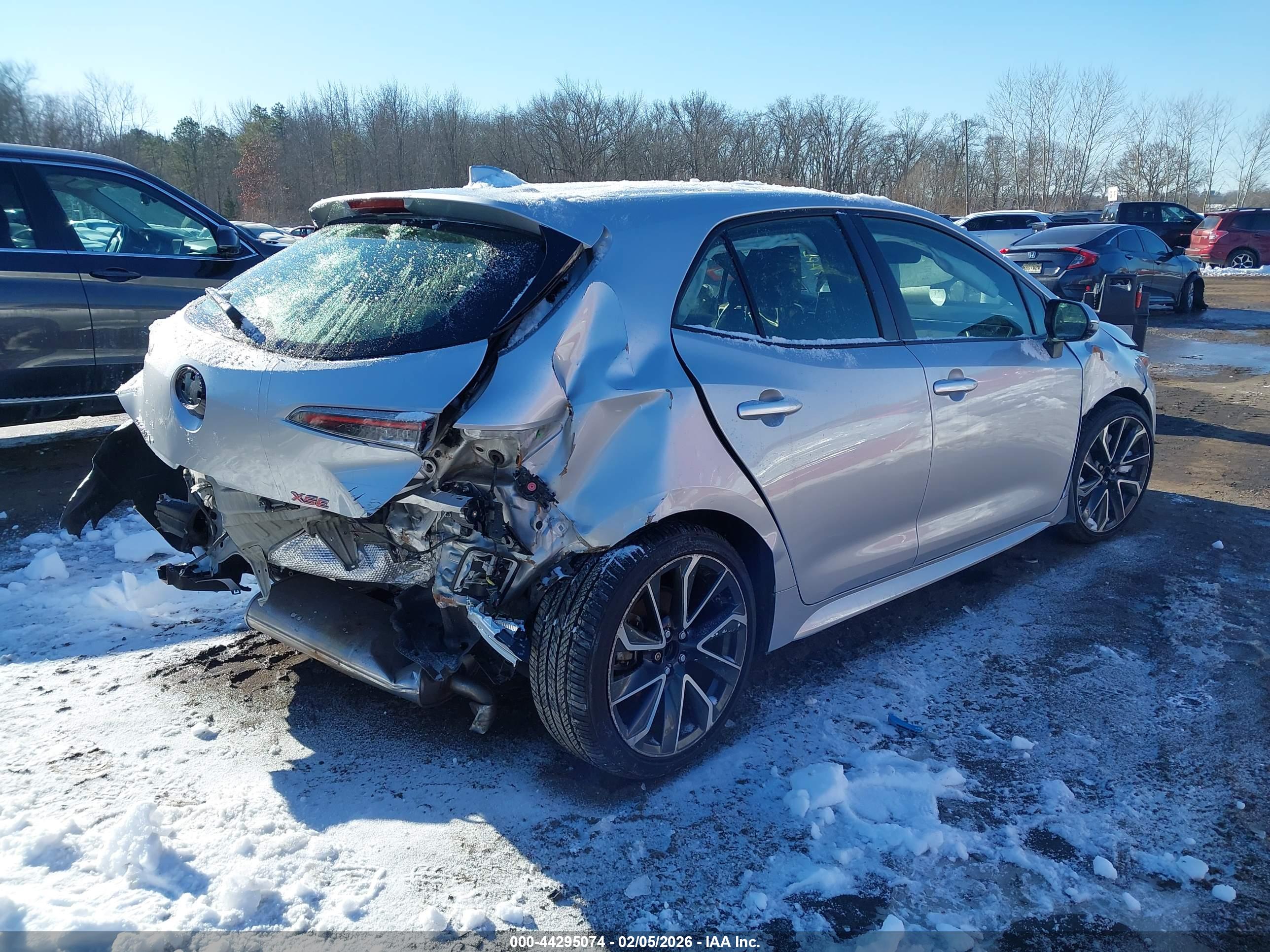 TOYOTA COROLLA image 6