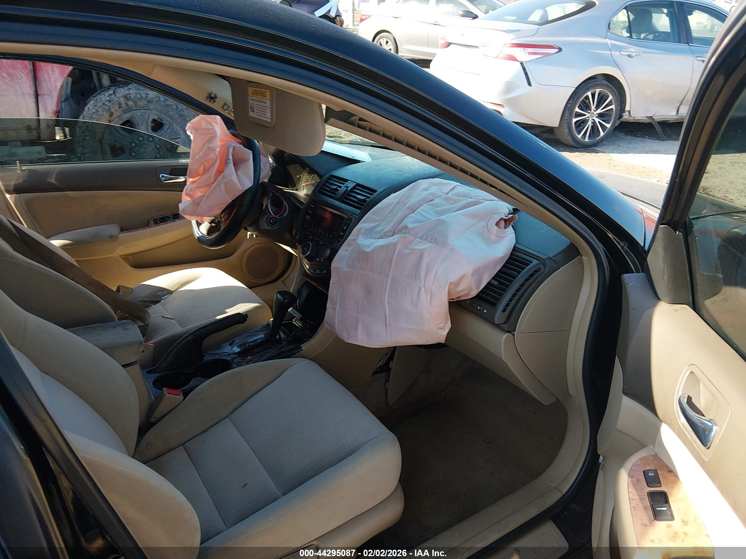 HONDA ACCORD image 5