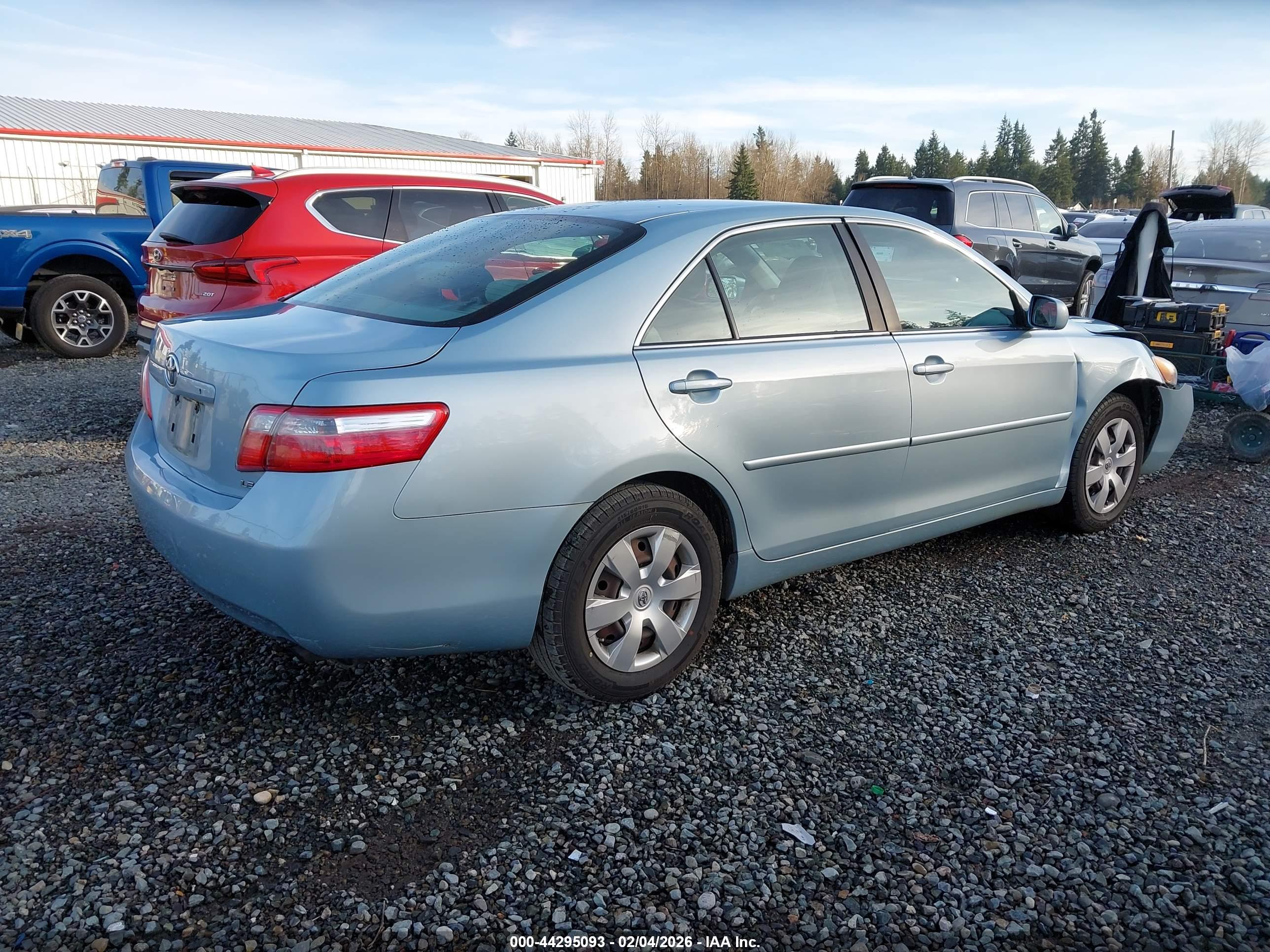 TOYOTA CAMRY image 4