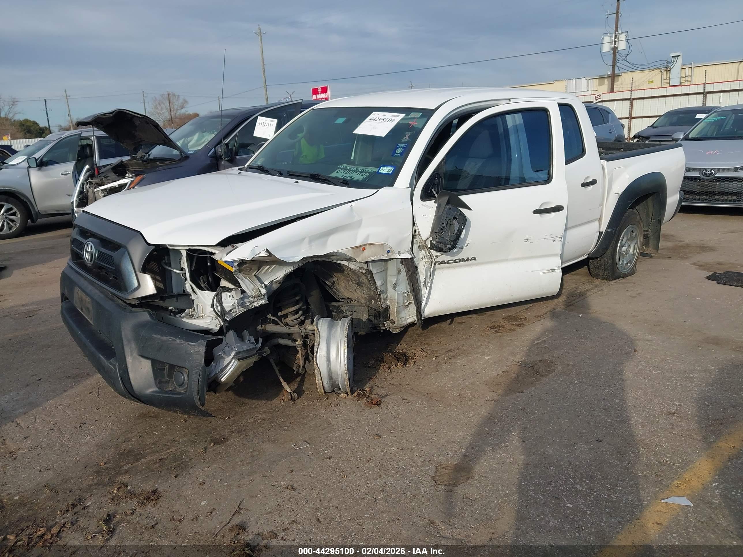 TOYOTA TACOMA image 2