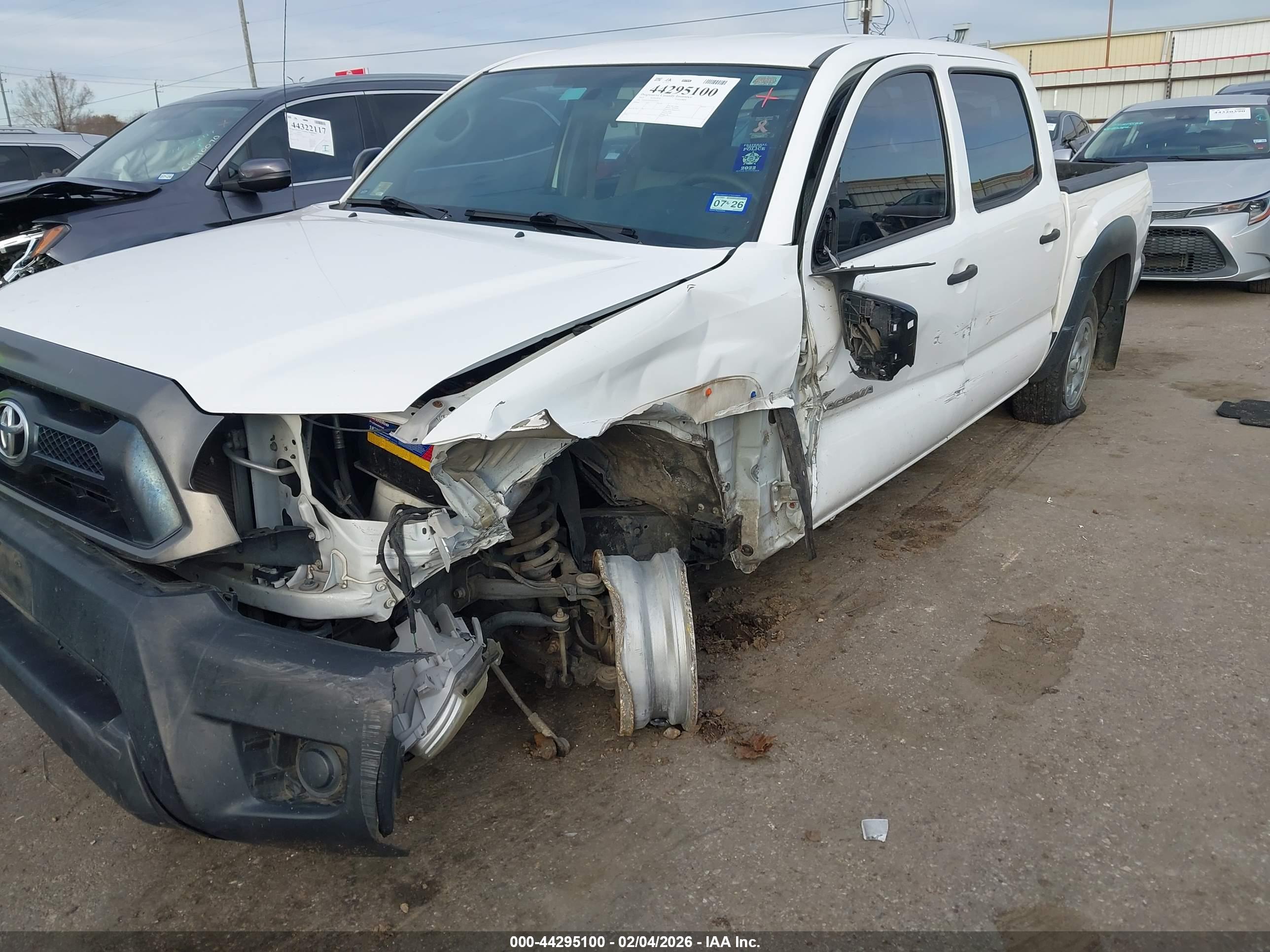 TOYOTA TACOMA image 6