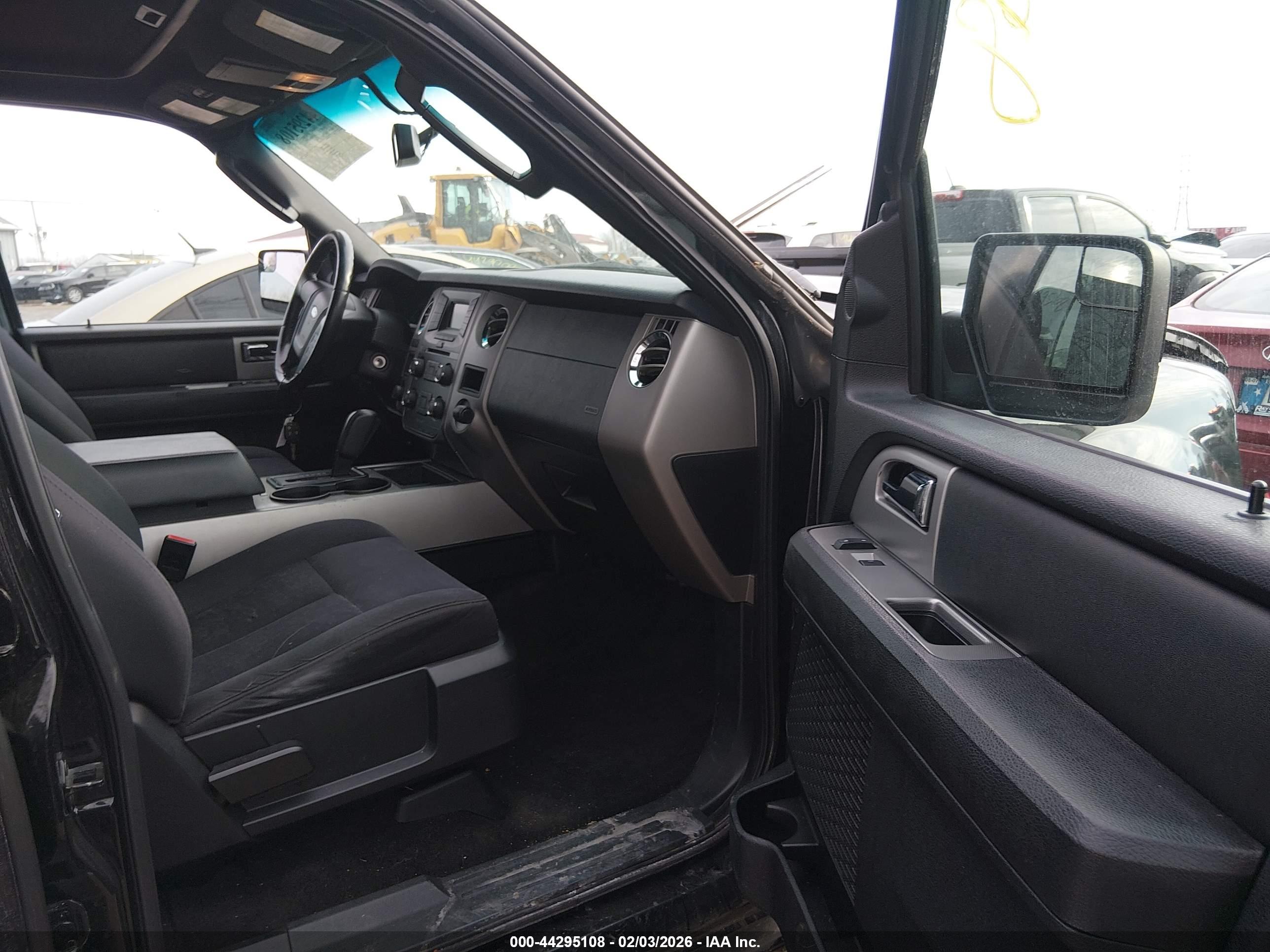 FORD EXPEDITION image 5
