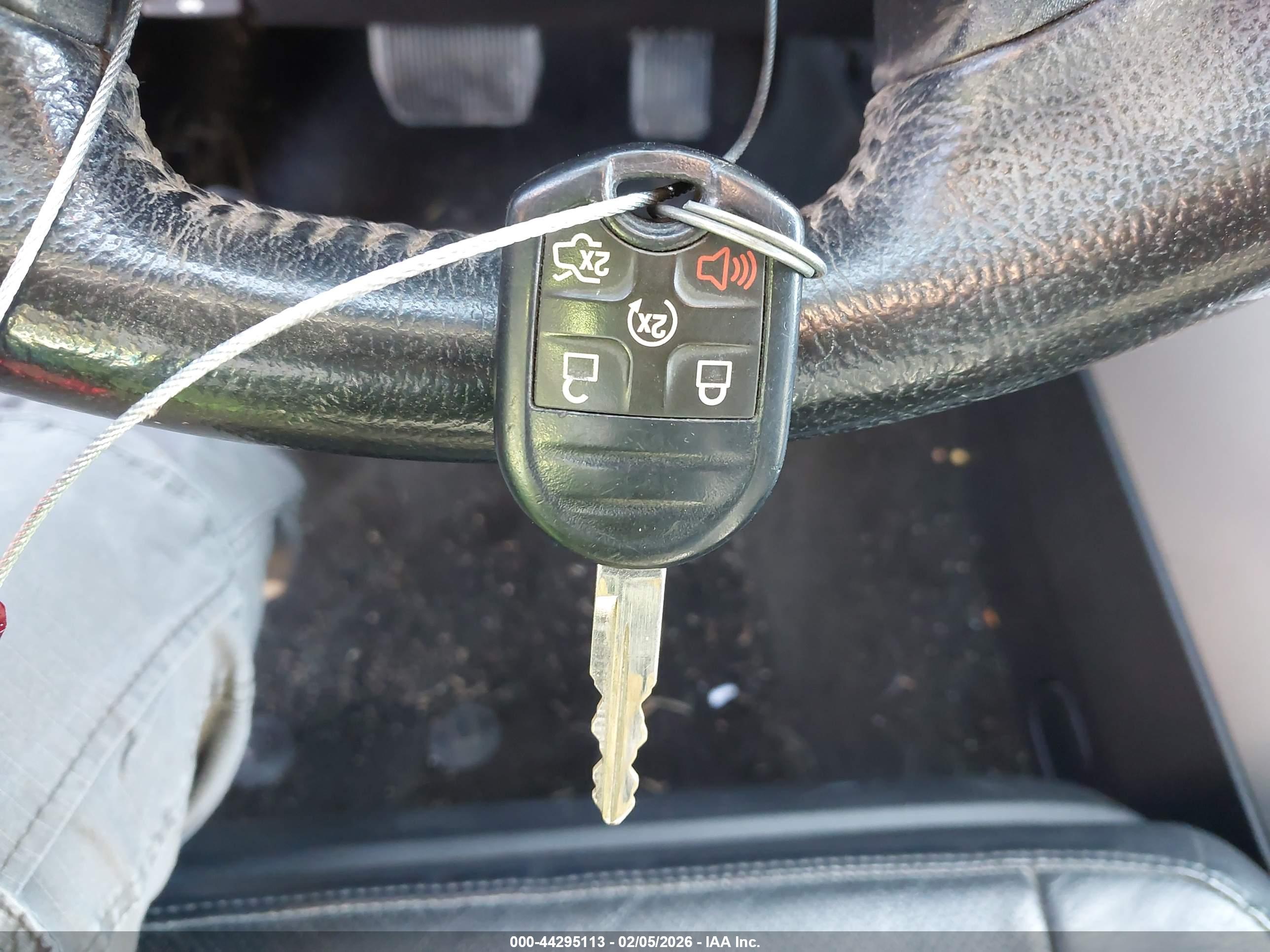 FORD EXPEDITION image 11