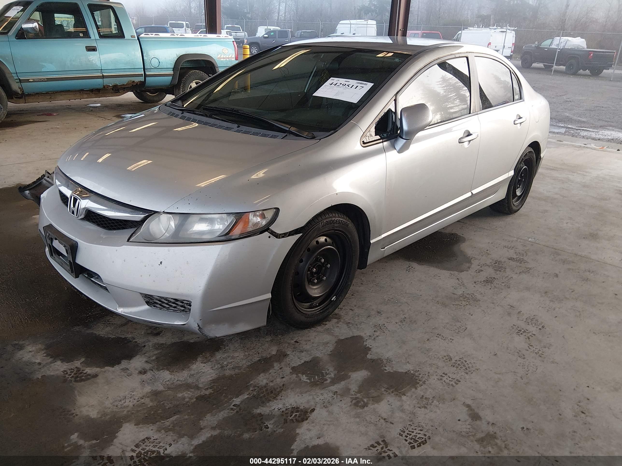 HONDA CIVIC image 2