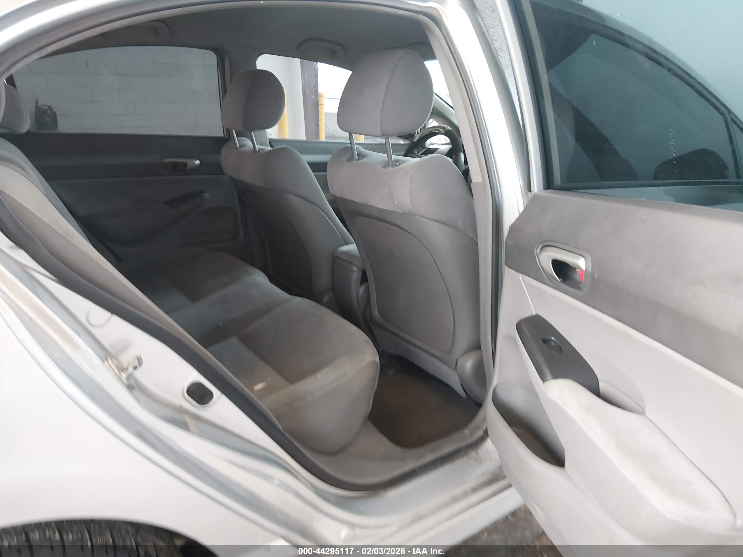 HONDA CIVIC image 8