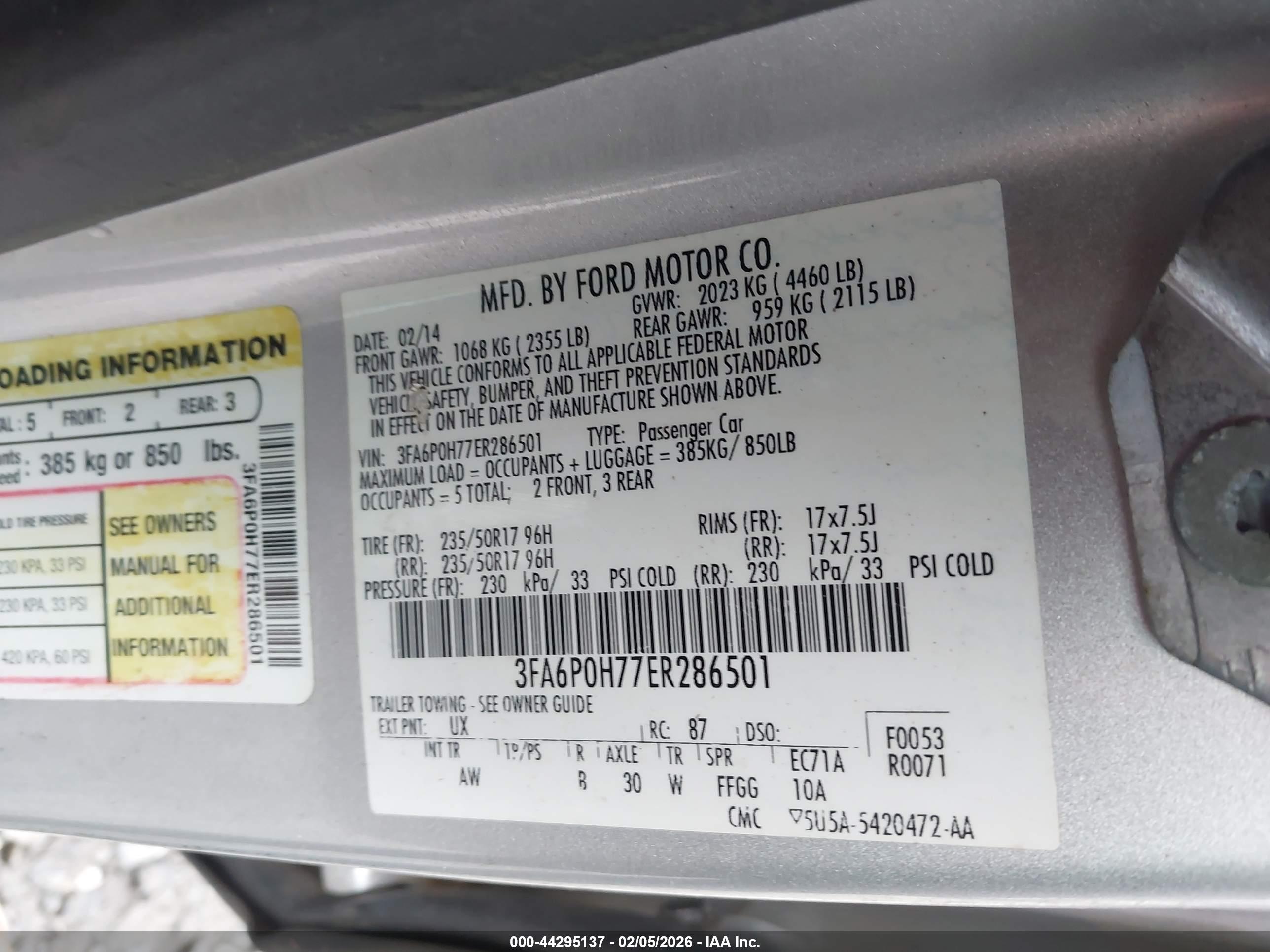 FORD FUSION image 9