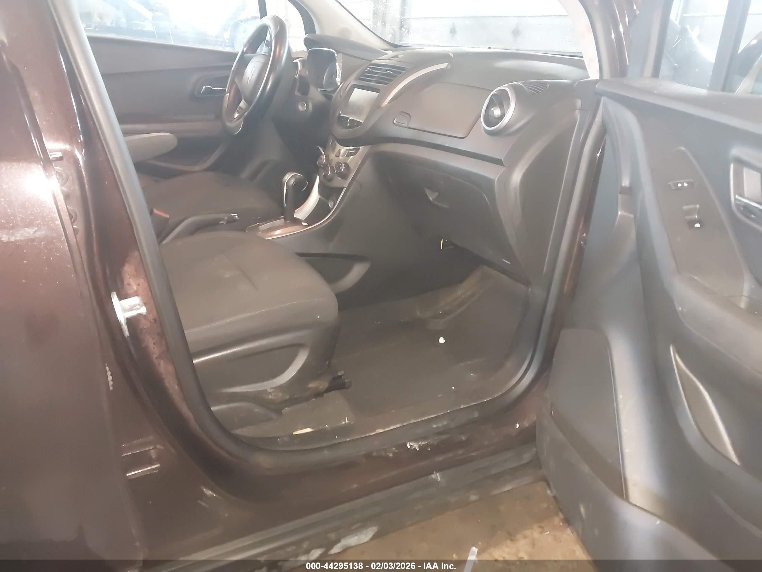 CHEVROLET TRAX image 5