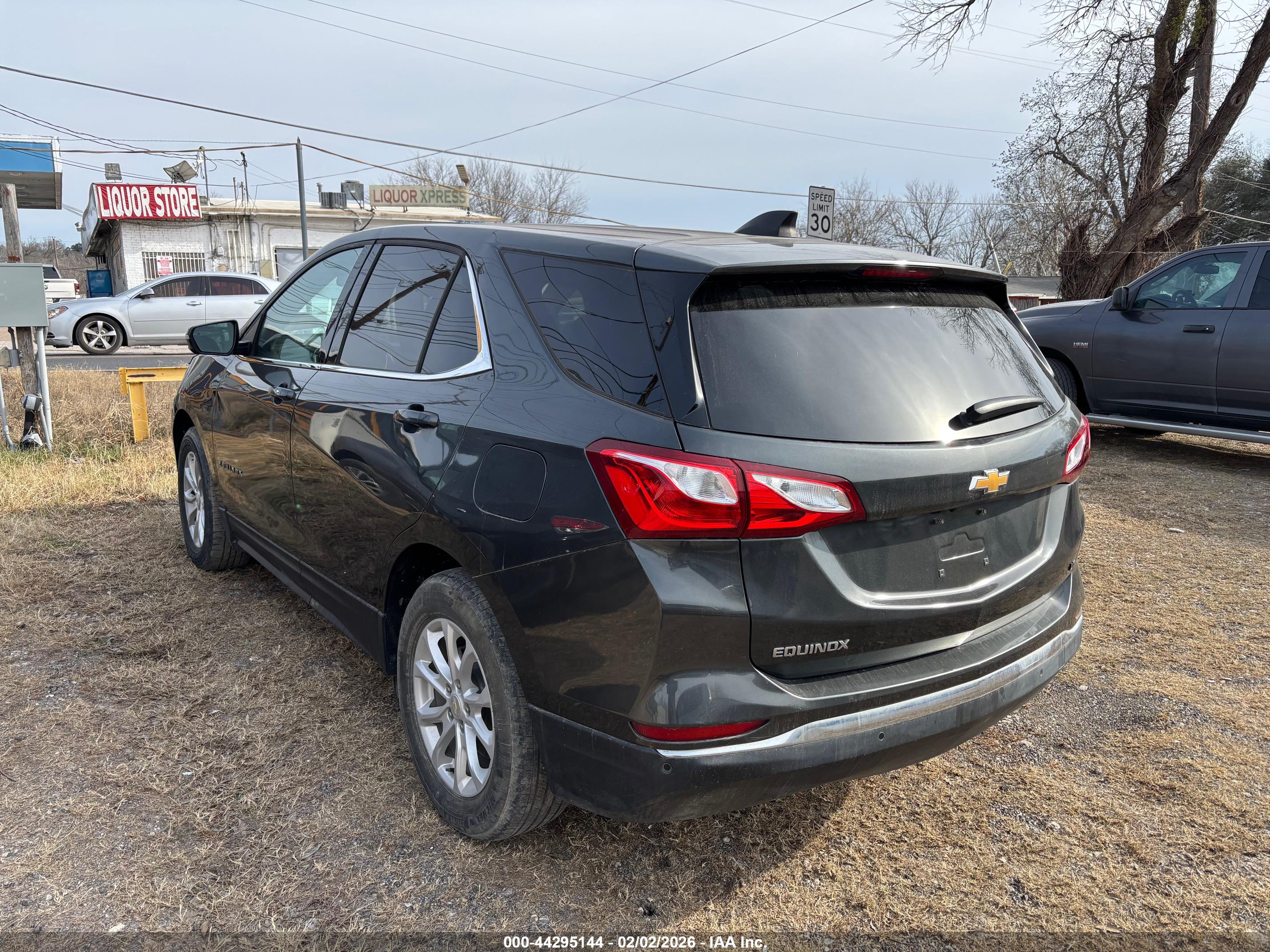 CHEVROLET EQUINOX image 3