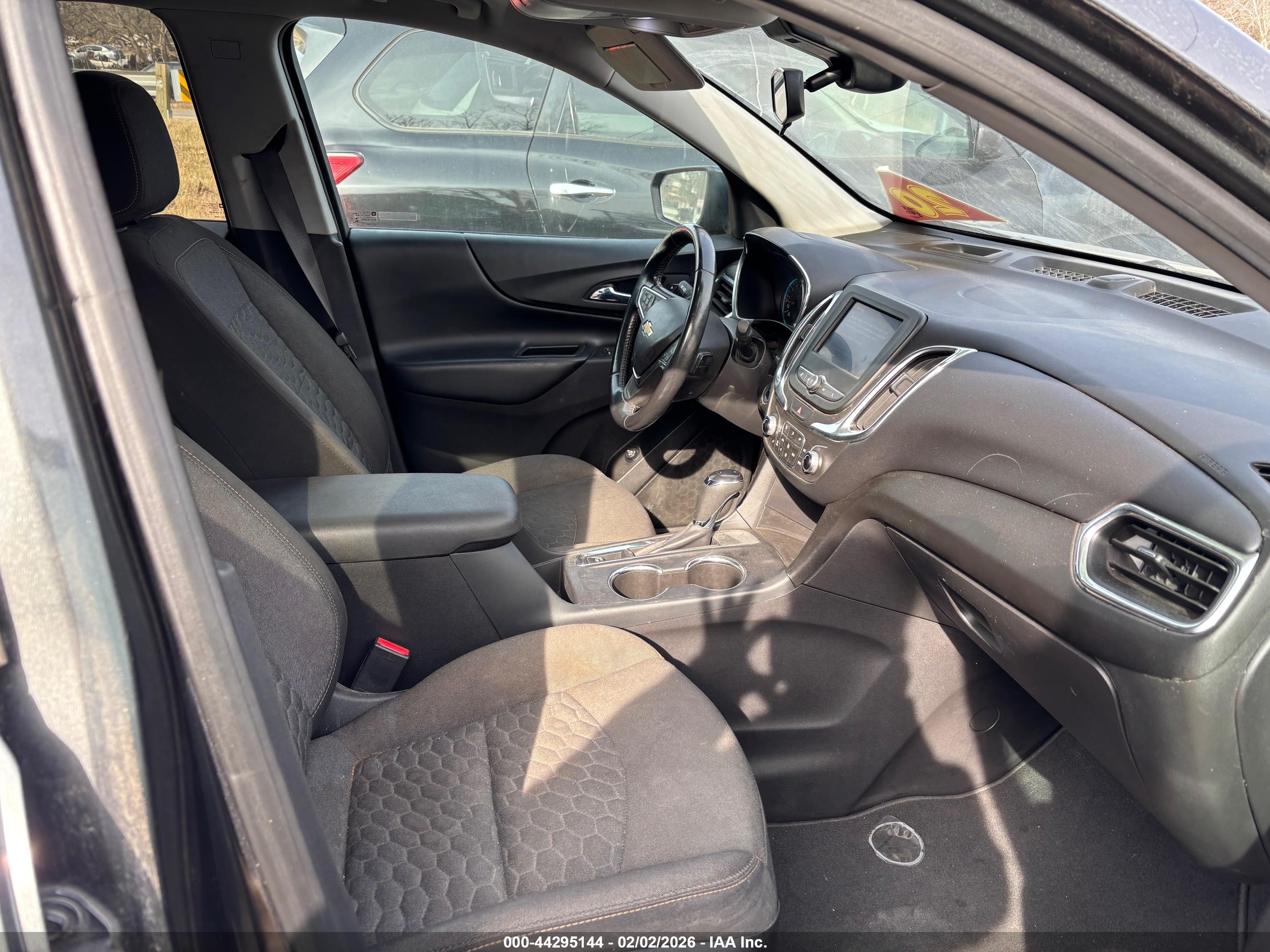 CHEVROLET EQUINOX image 5