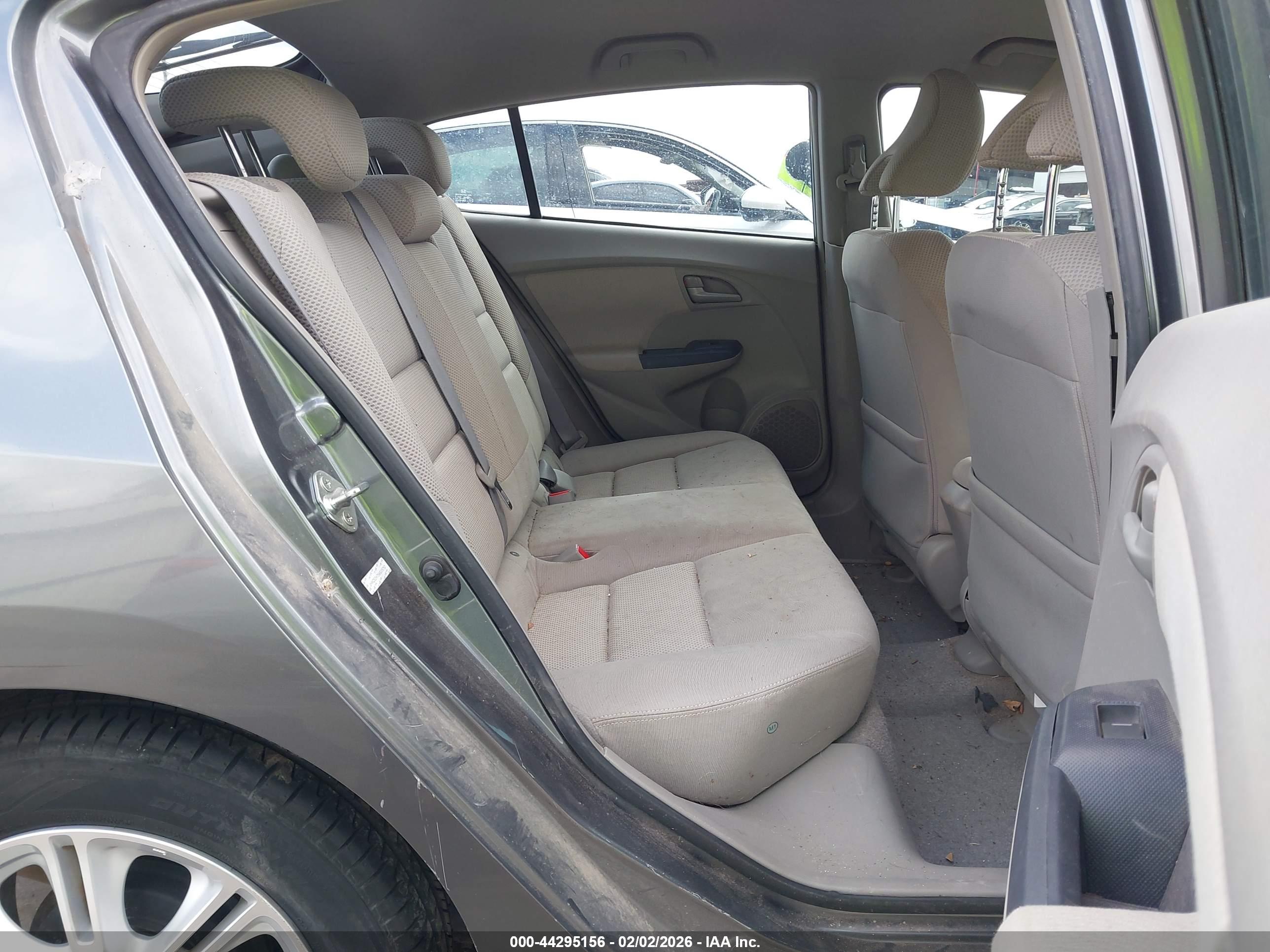 HONDA INSIGHT image 8