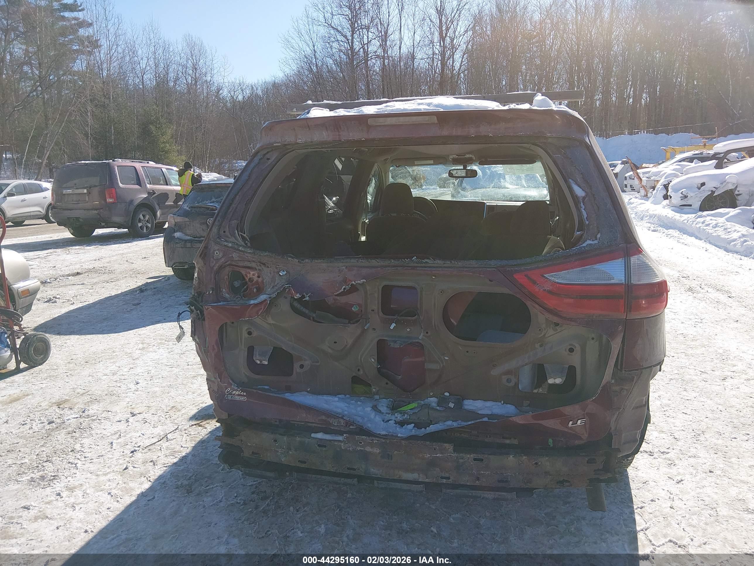 TOYOTA SIENNA image 6