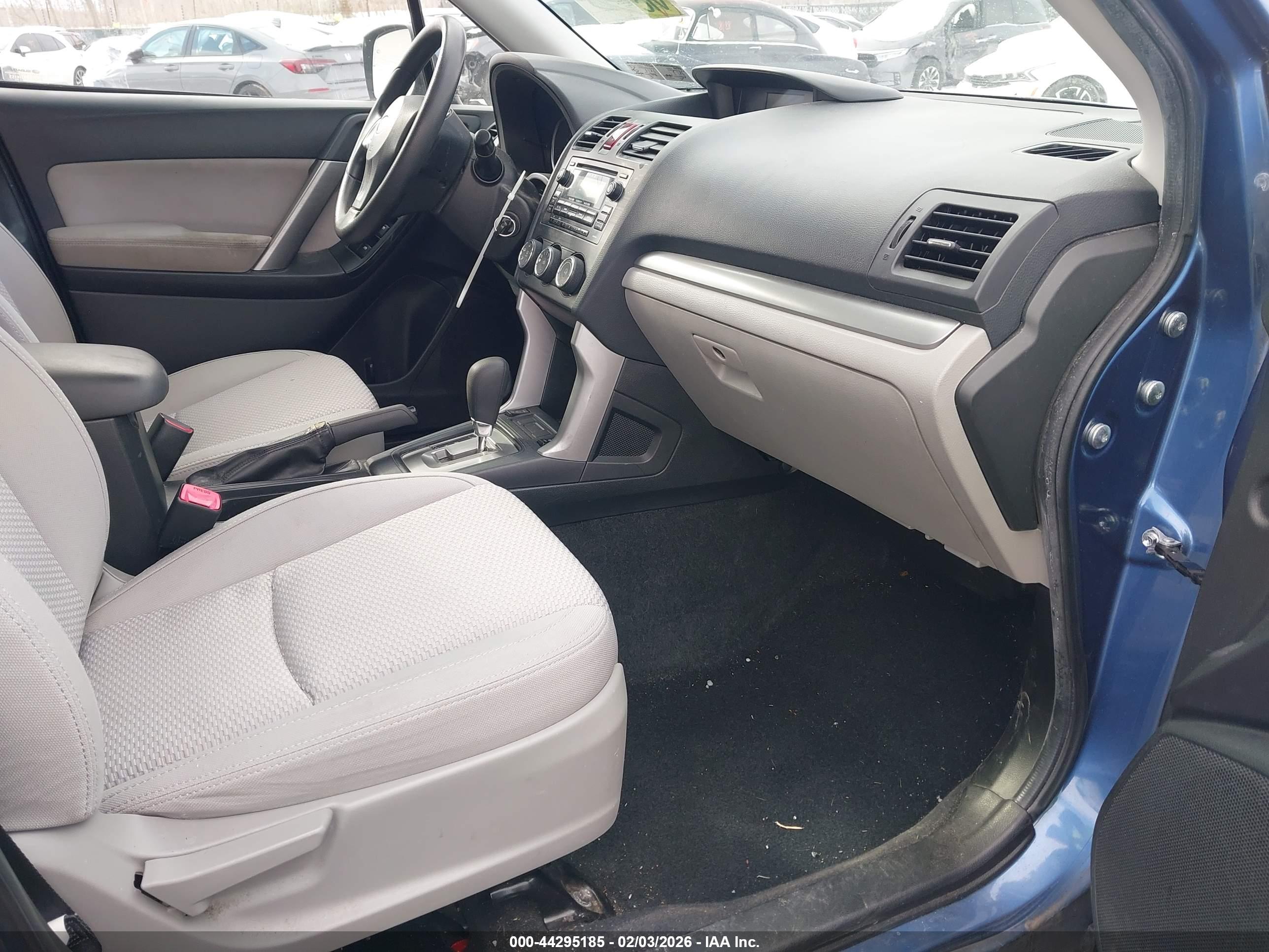 SUBARU FORESTER image 5