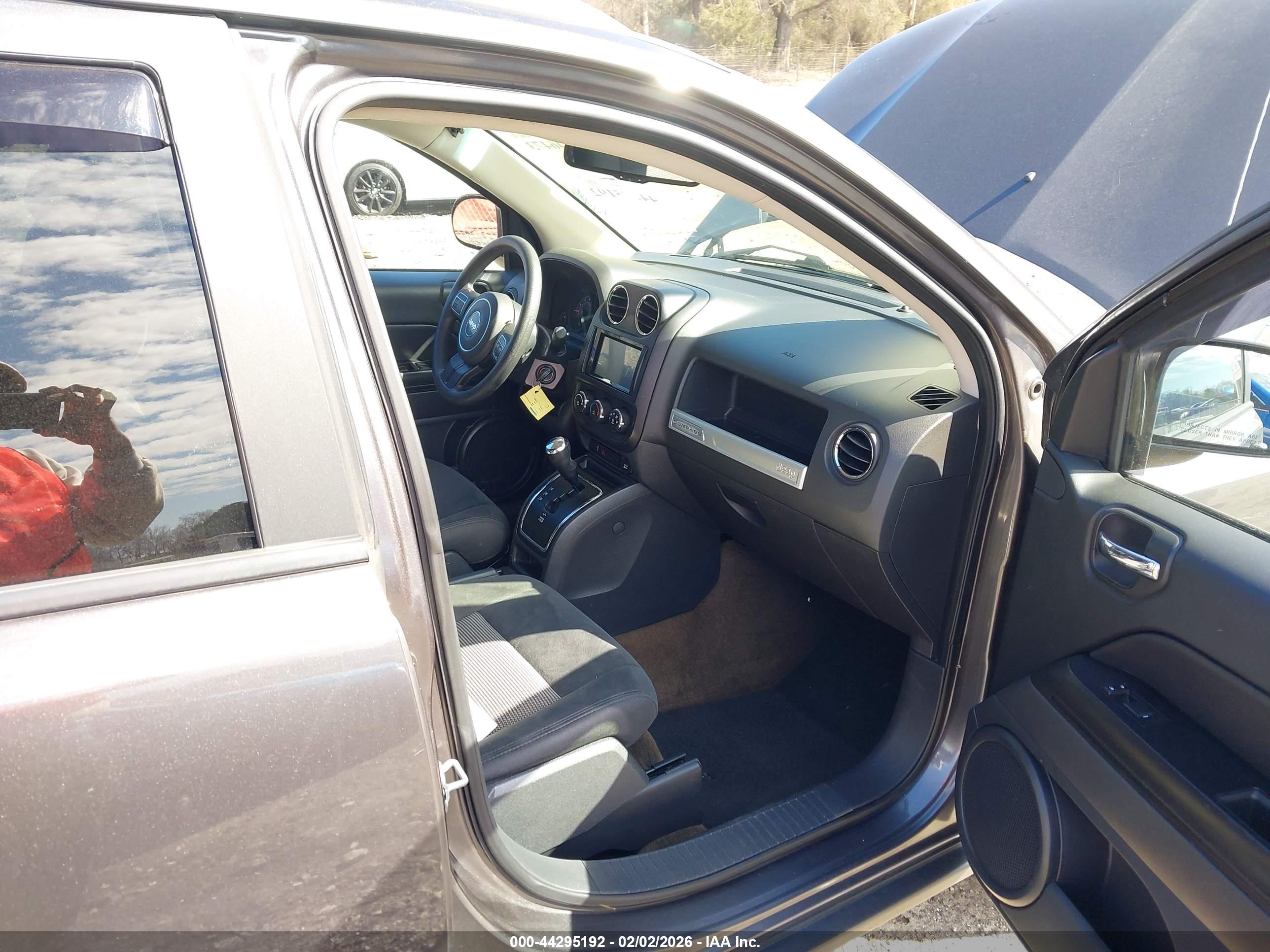 JEEP COMPASS image 5