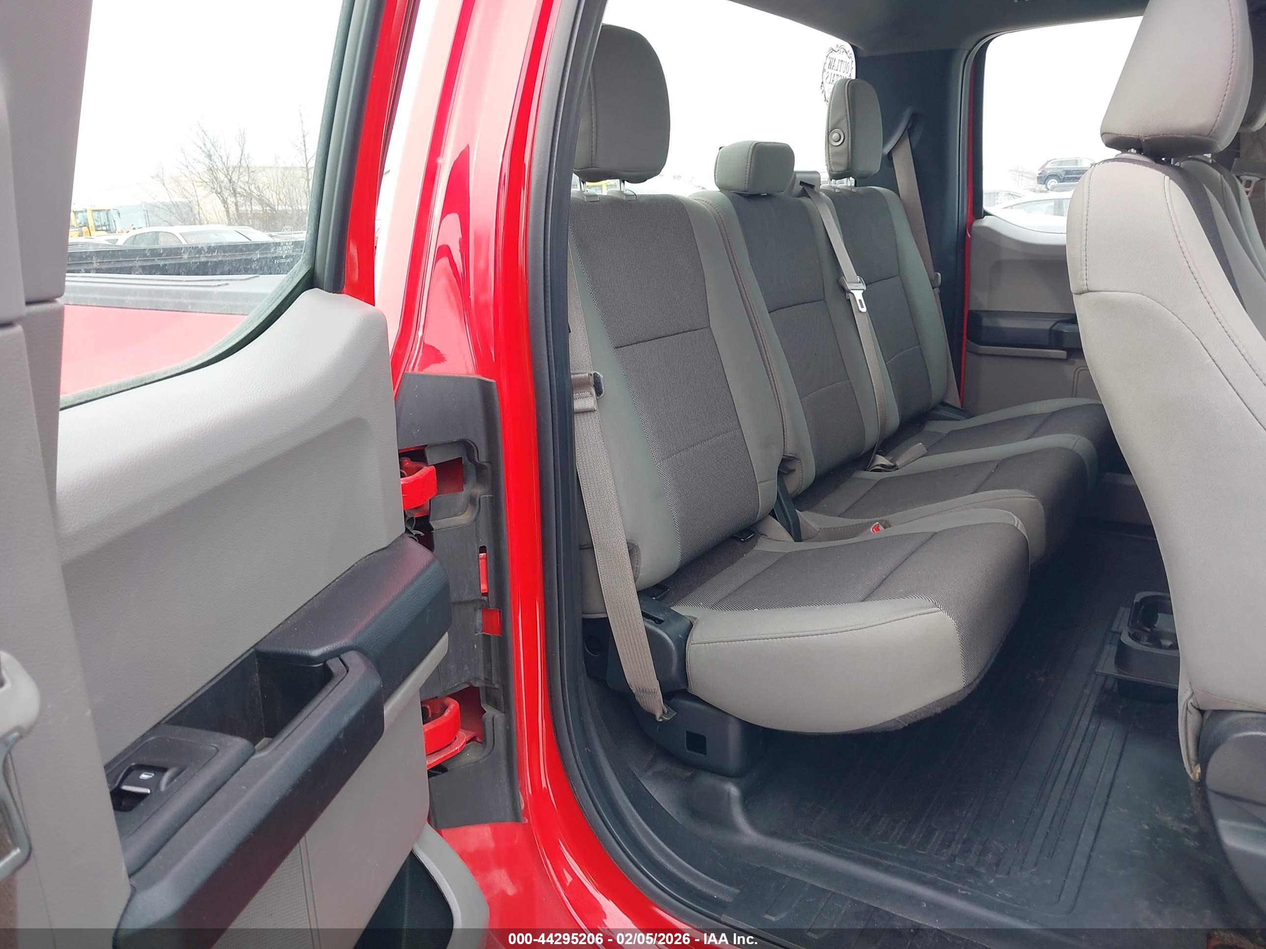 FORD F-150 image 8