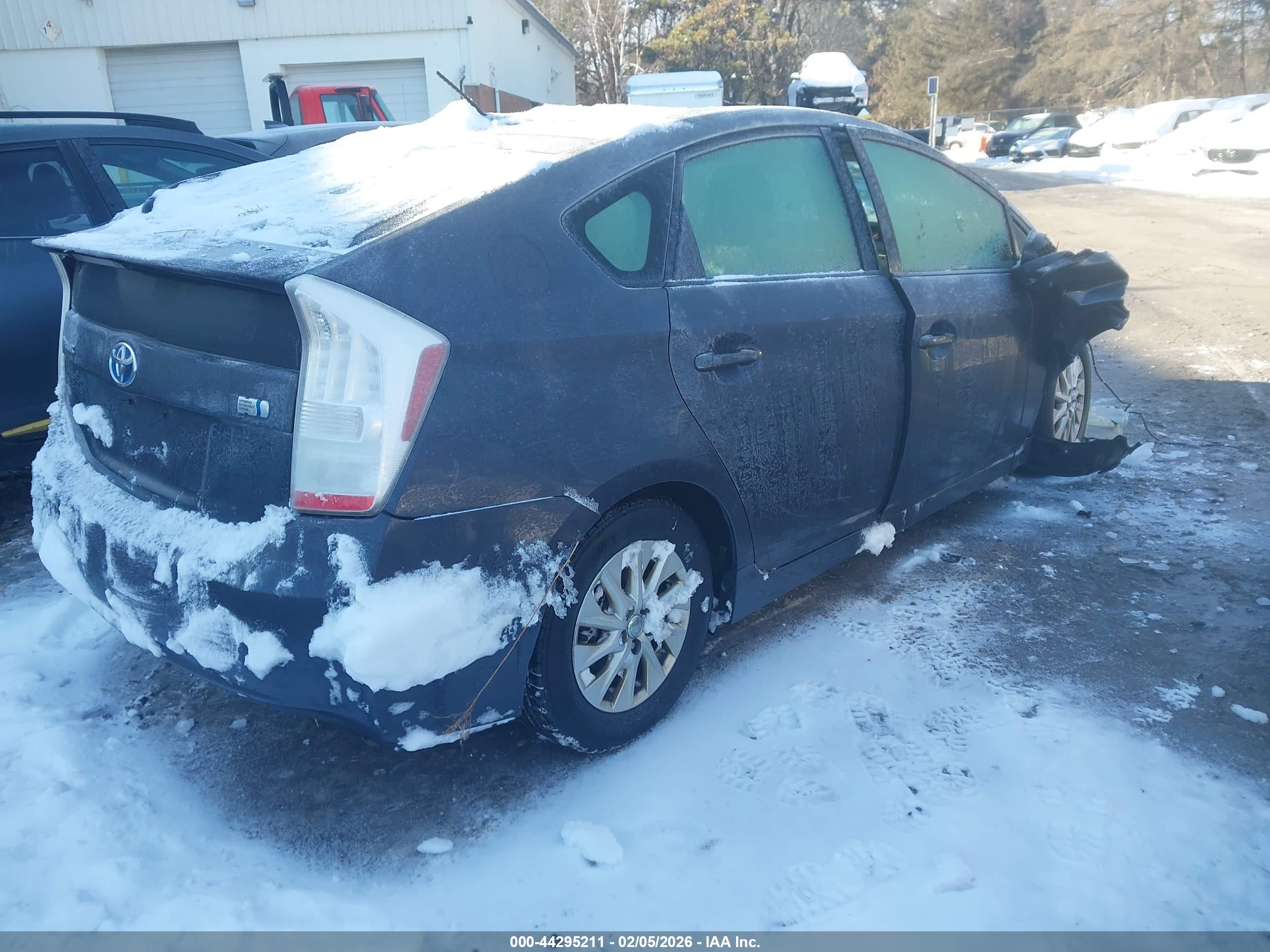 TOYOTA PRIUS image 4