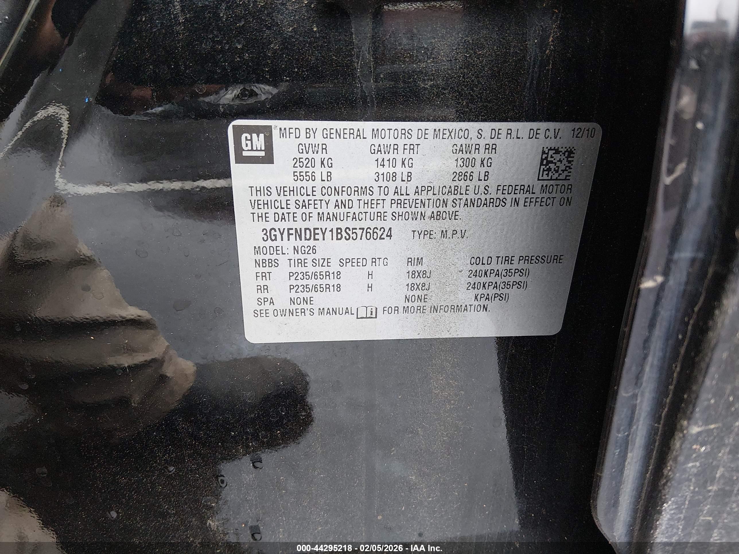 CADILLAC SRX image 9