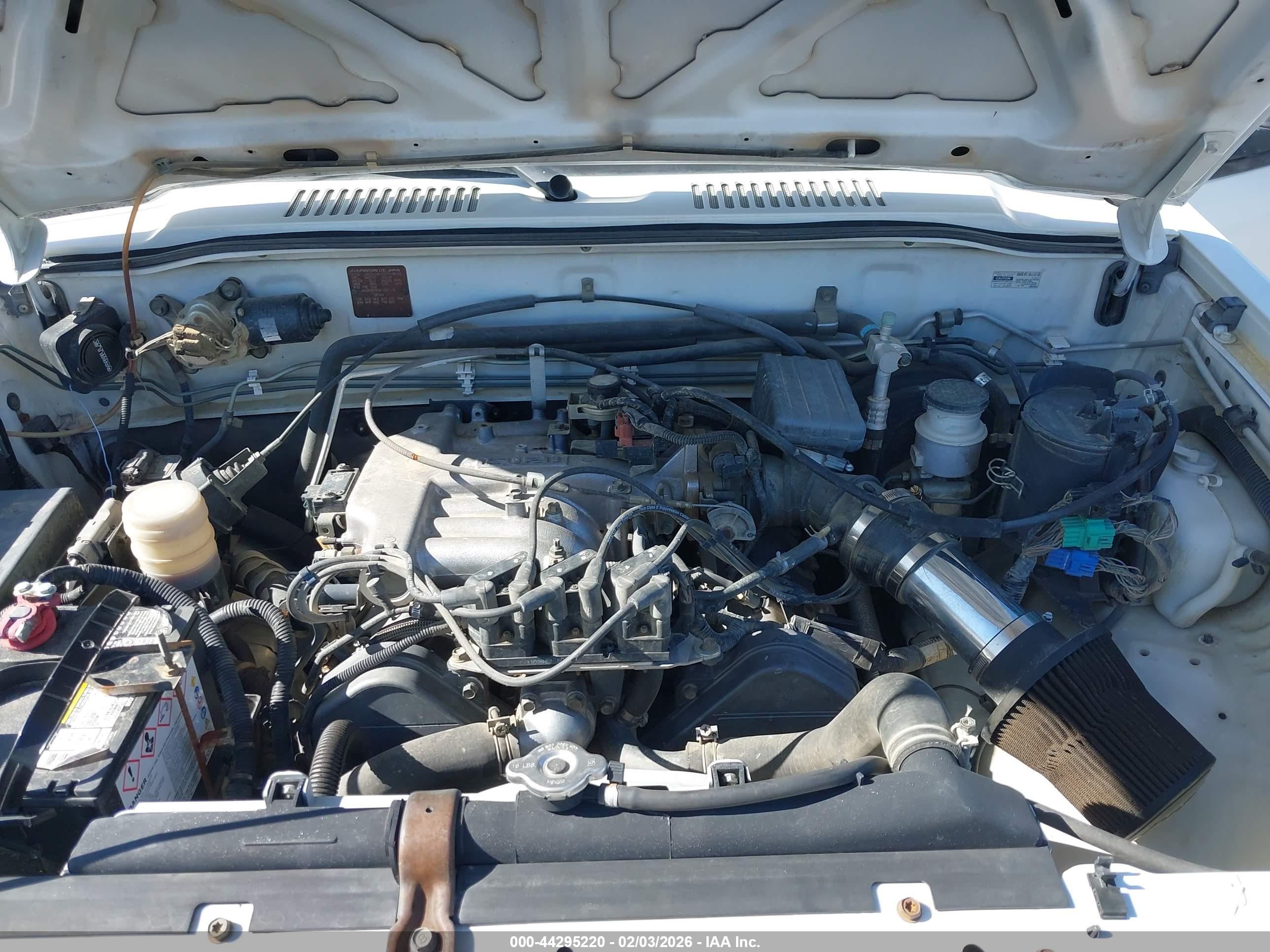 ISUZU TROOPER image 10