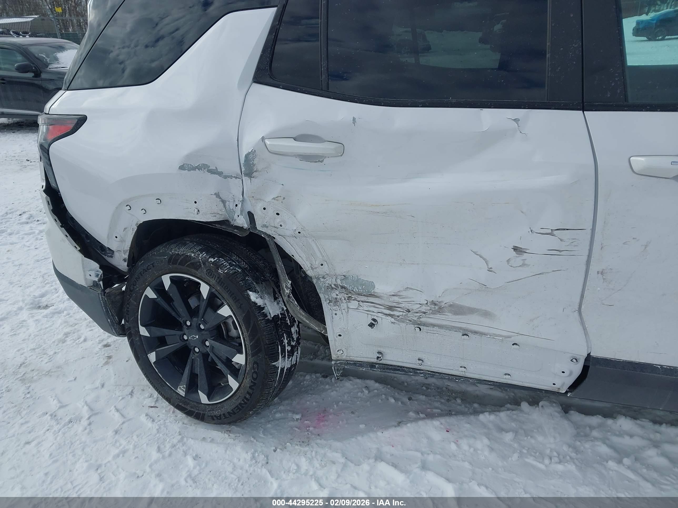 CHEVROLET EQUINOX image 6