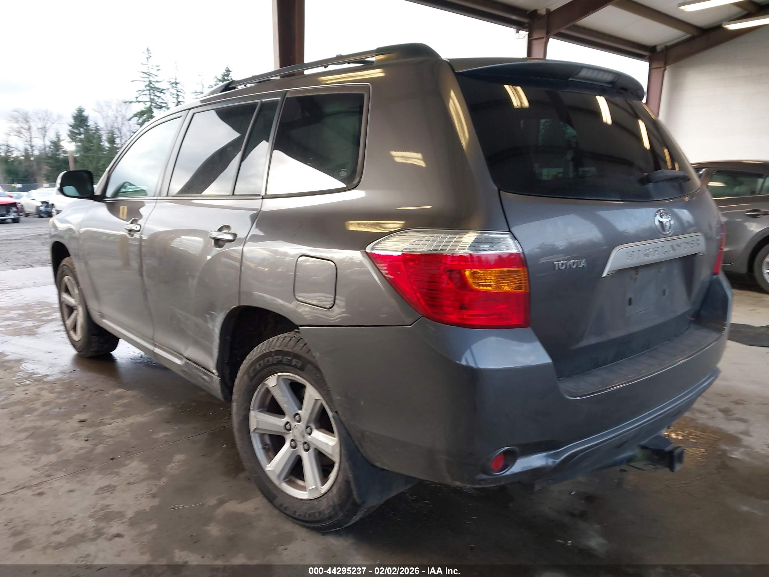 TOYOTA HIGHLANDER image 3