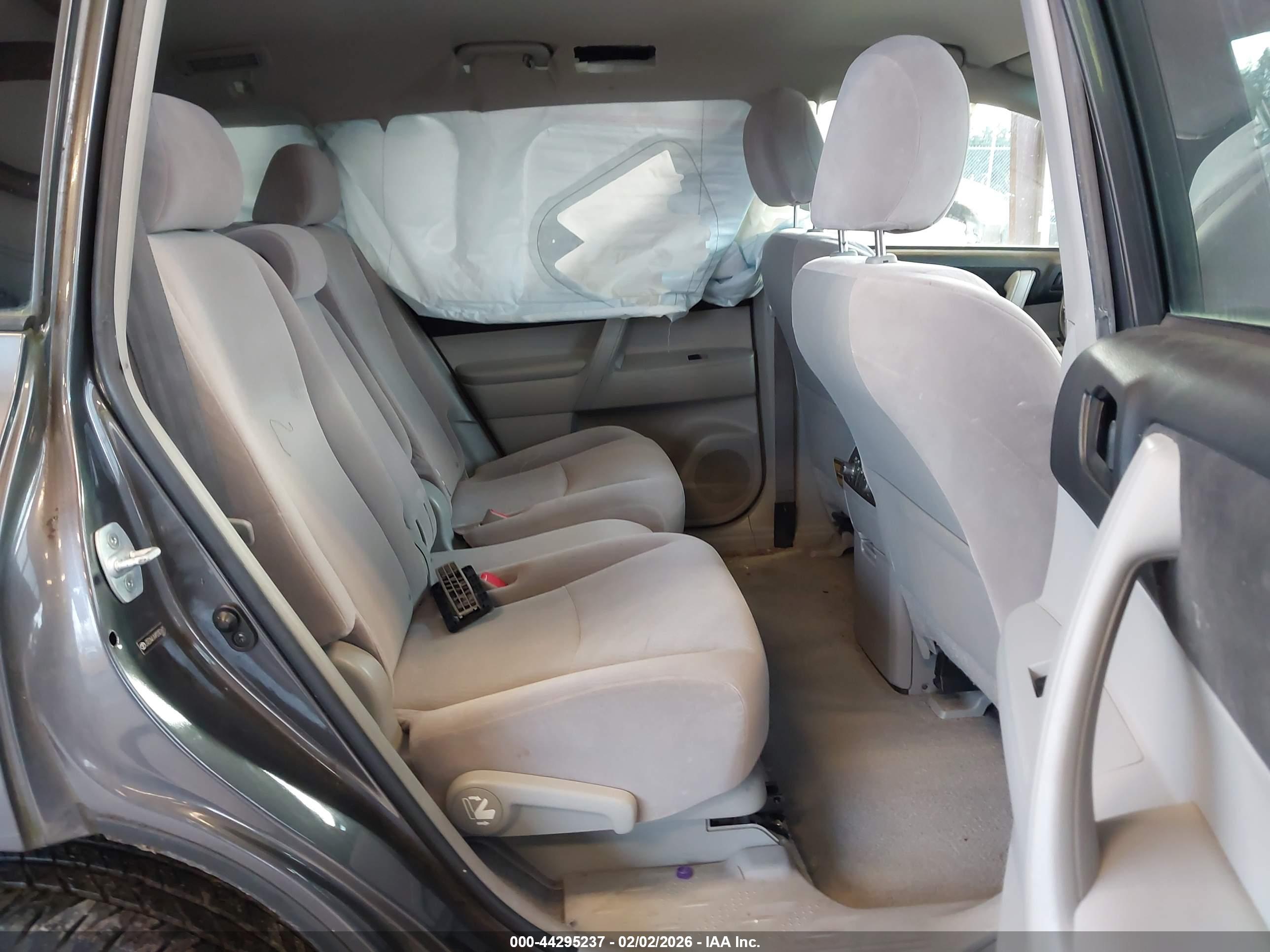 TOYOTA HIGHLANDER image 8