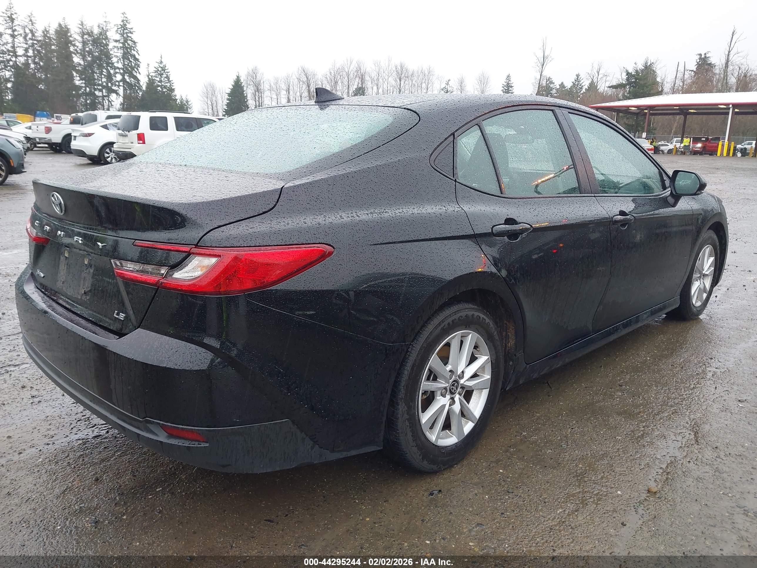 TOYOTA CAMRY image 4
