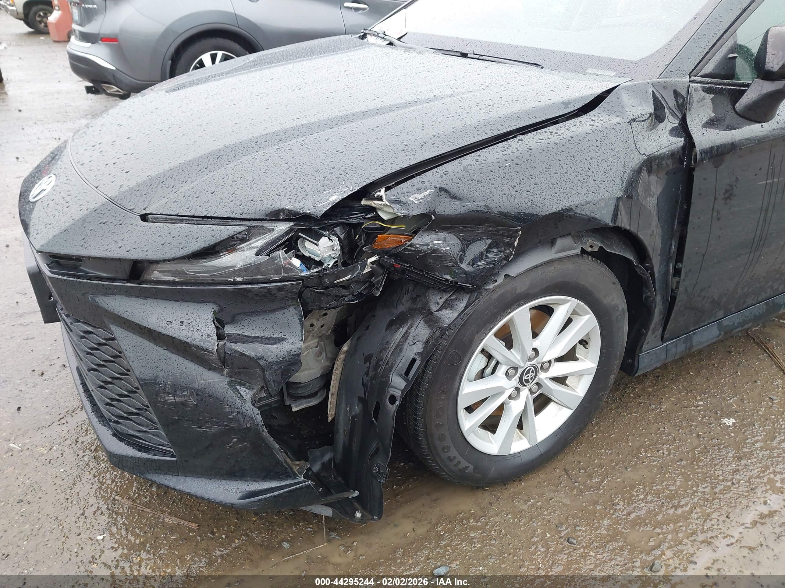TOYOTA CAMRY image 6