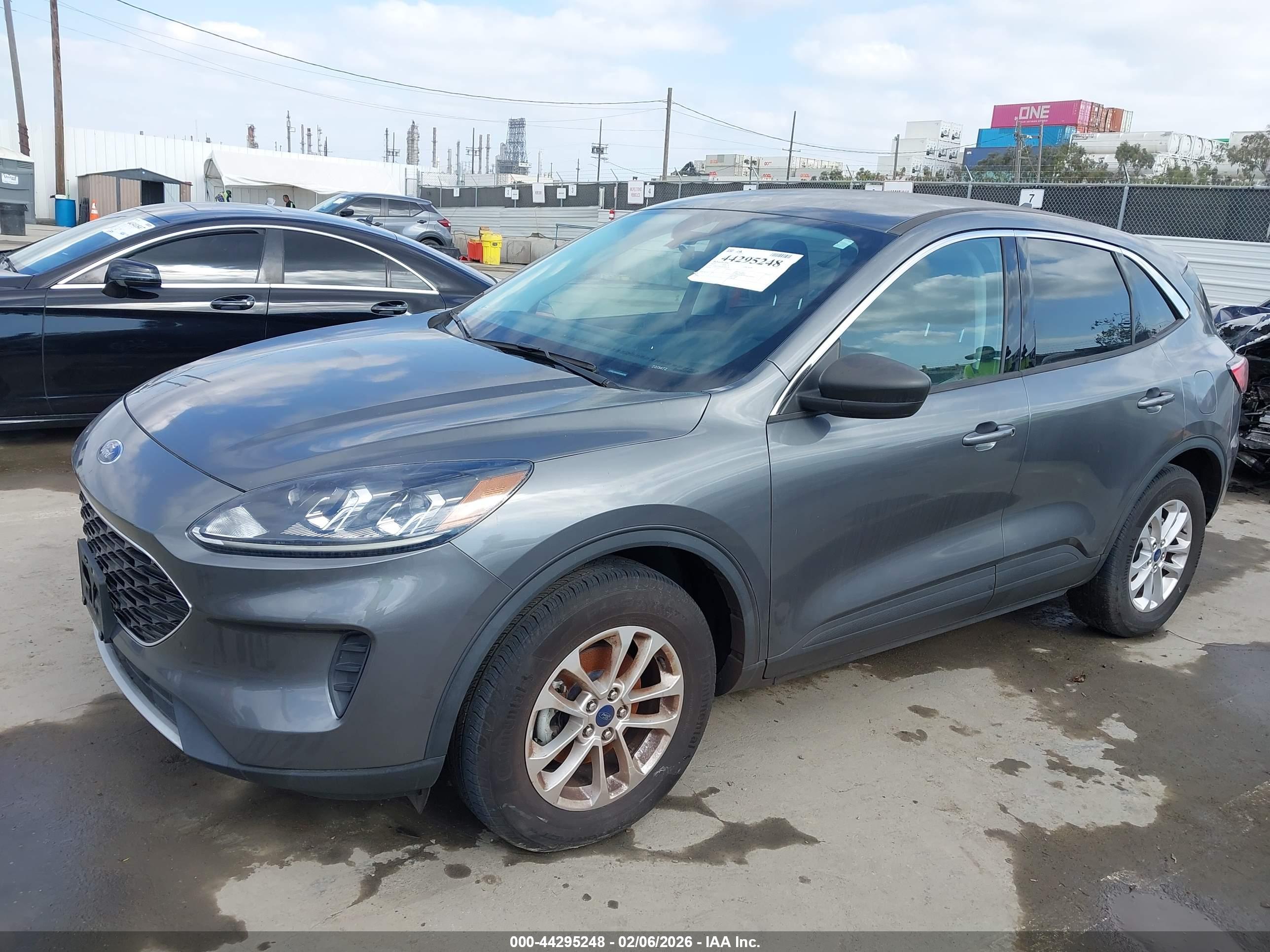 FORD ESCAPE image 6