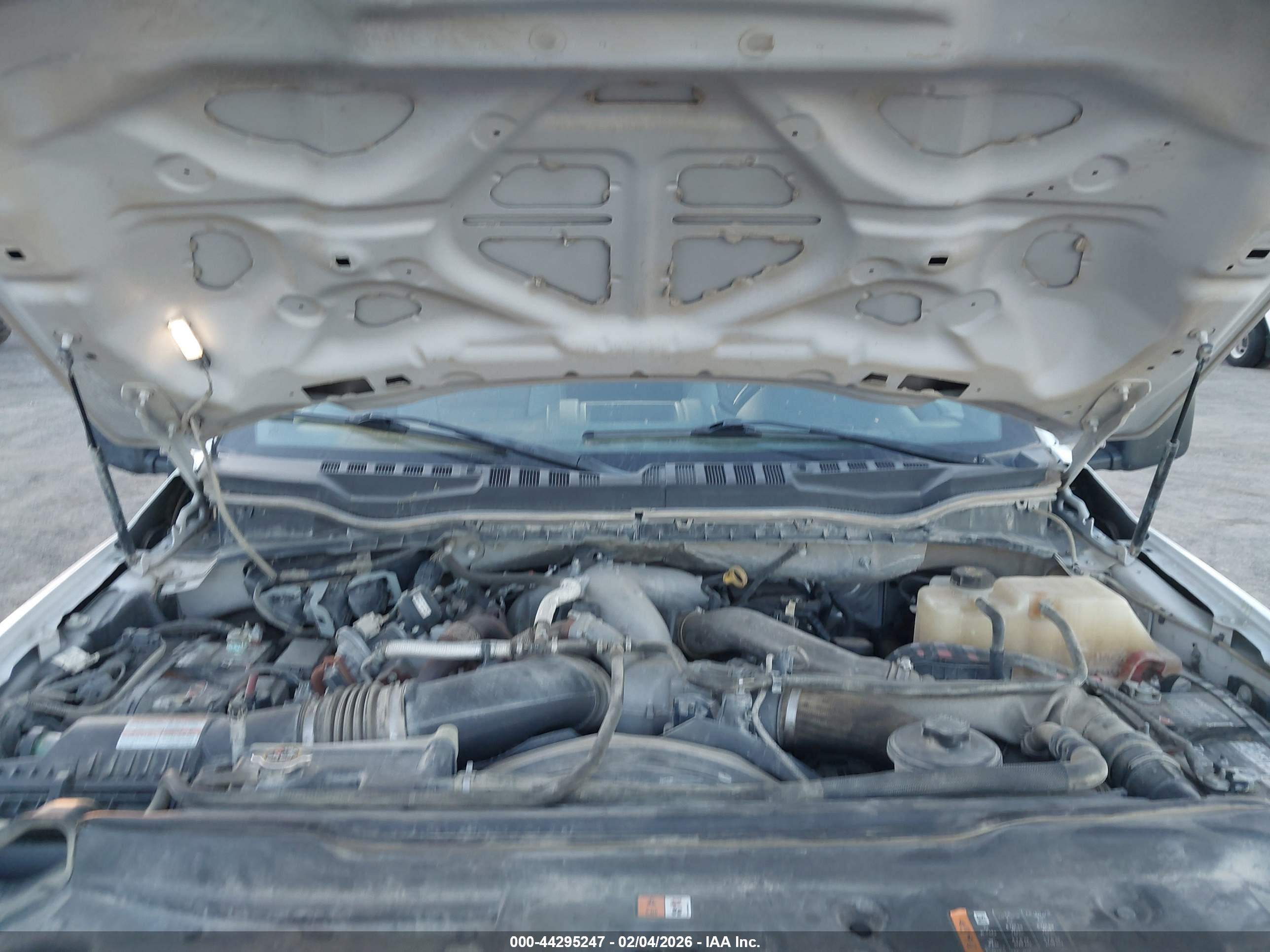 FORD F-450 image 10