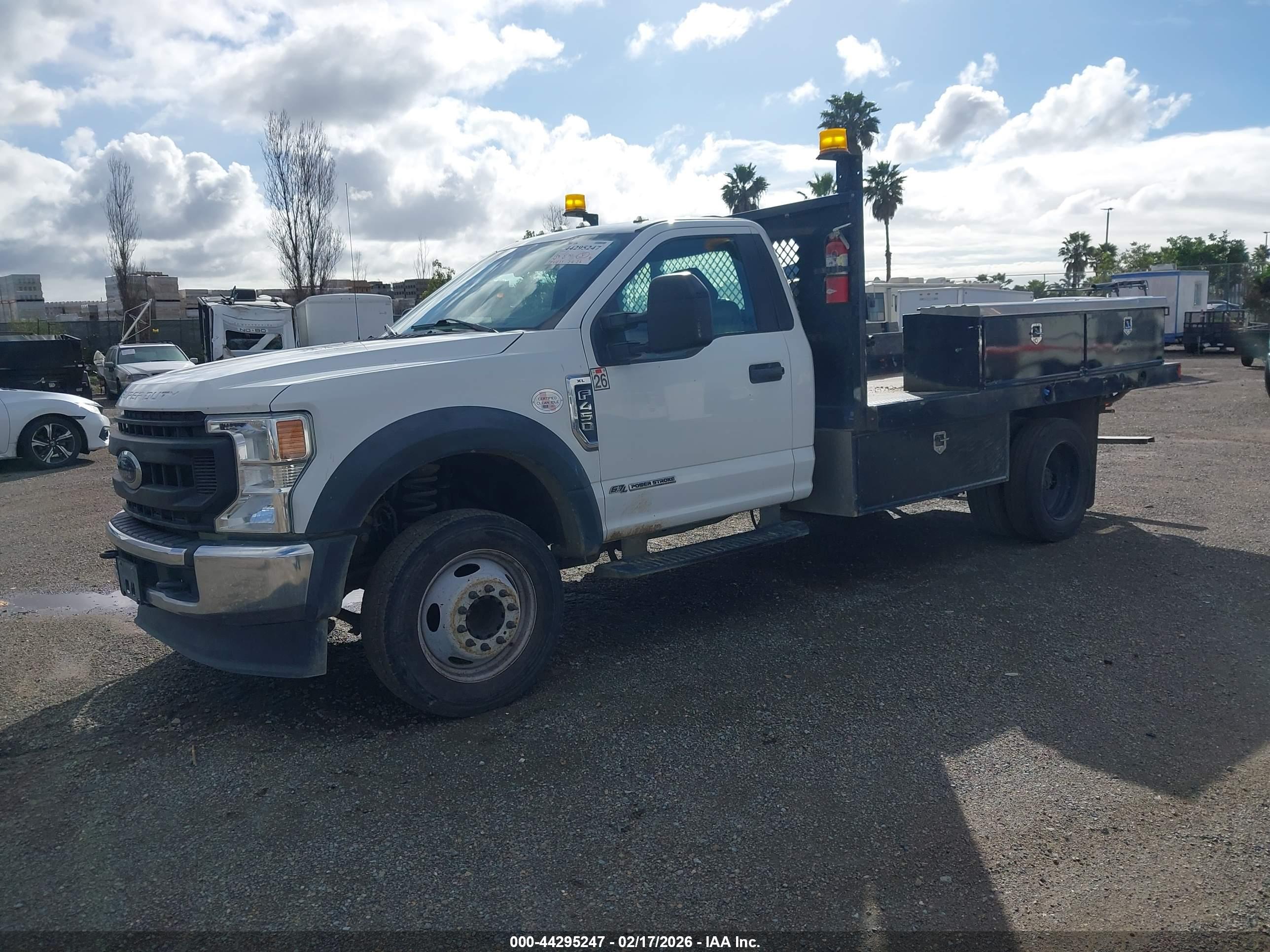 FORD F-450 image 2