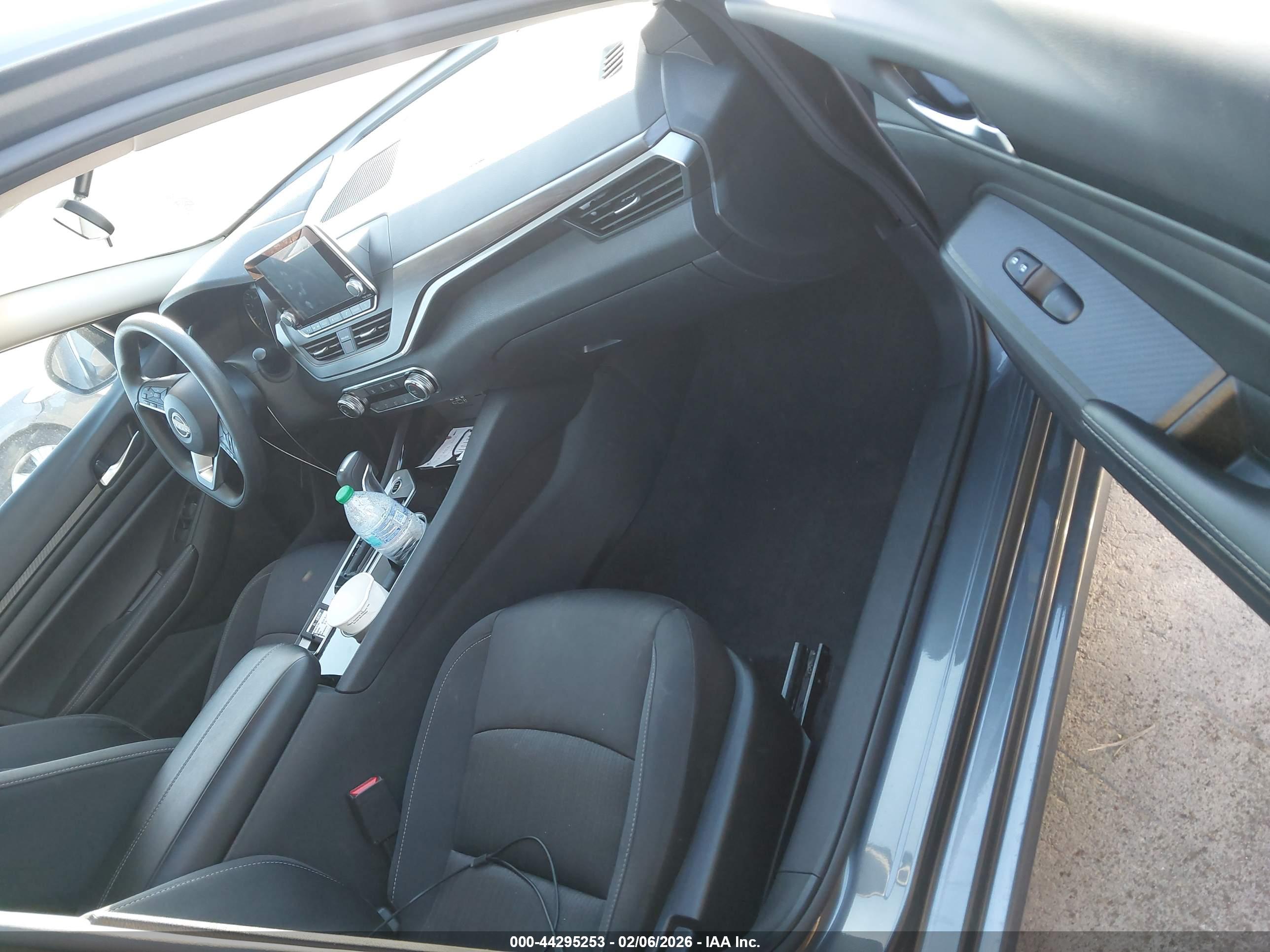 NISSAN ALTIMA image 5