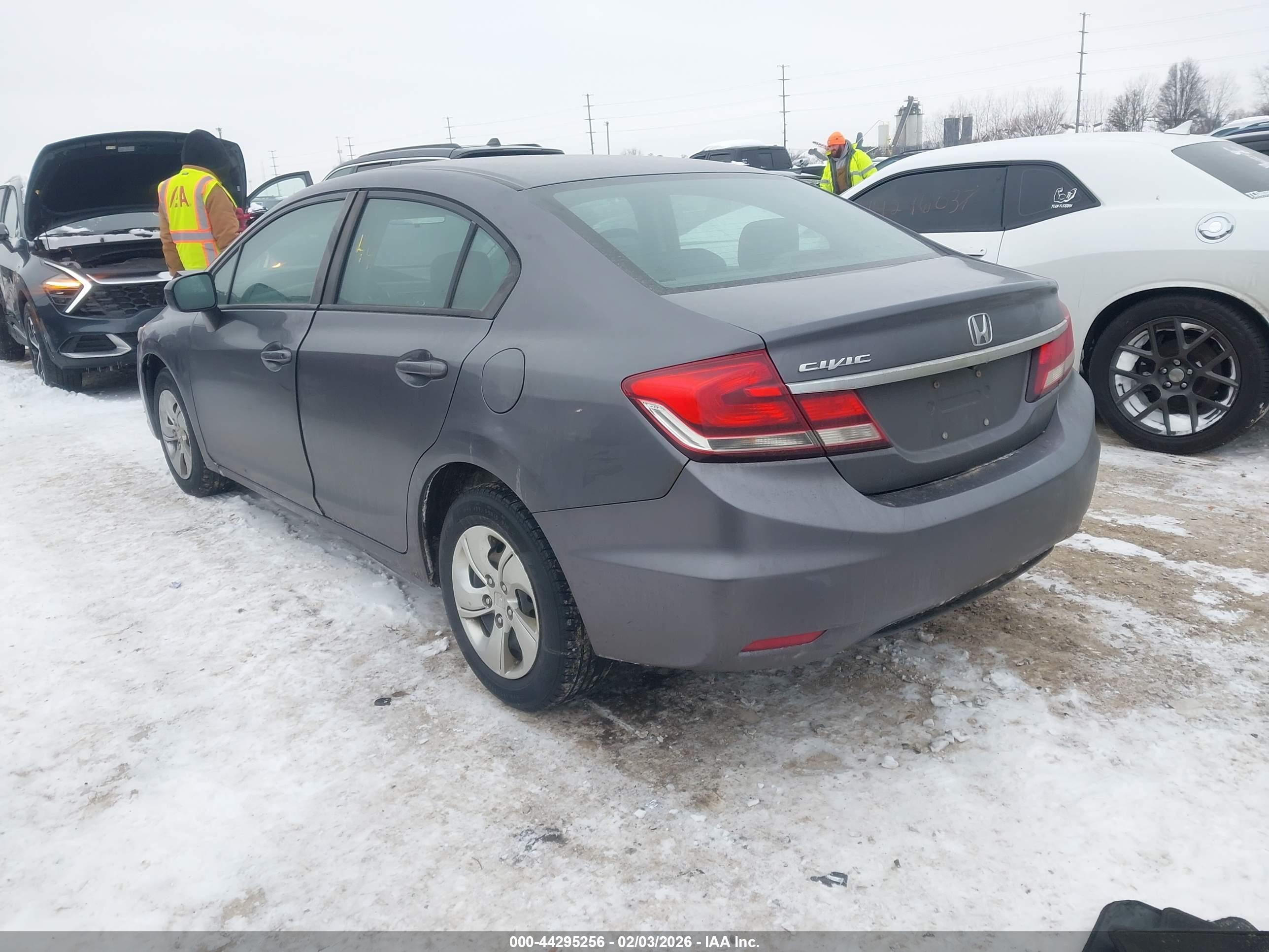 HONDA CIVIC image 3