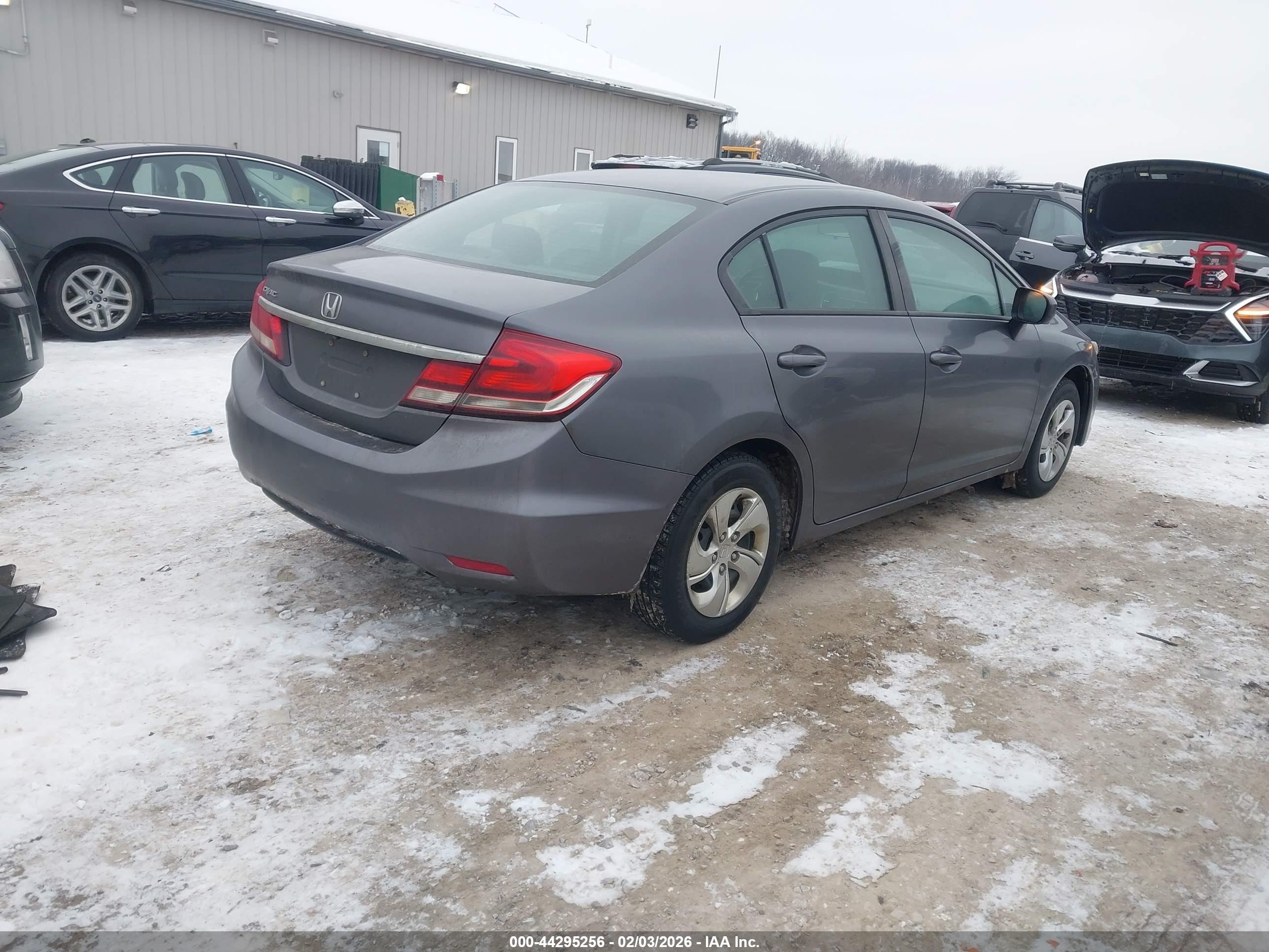 HONDA CIVIC image 4