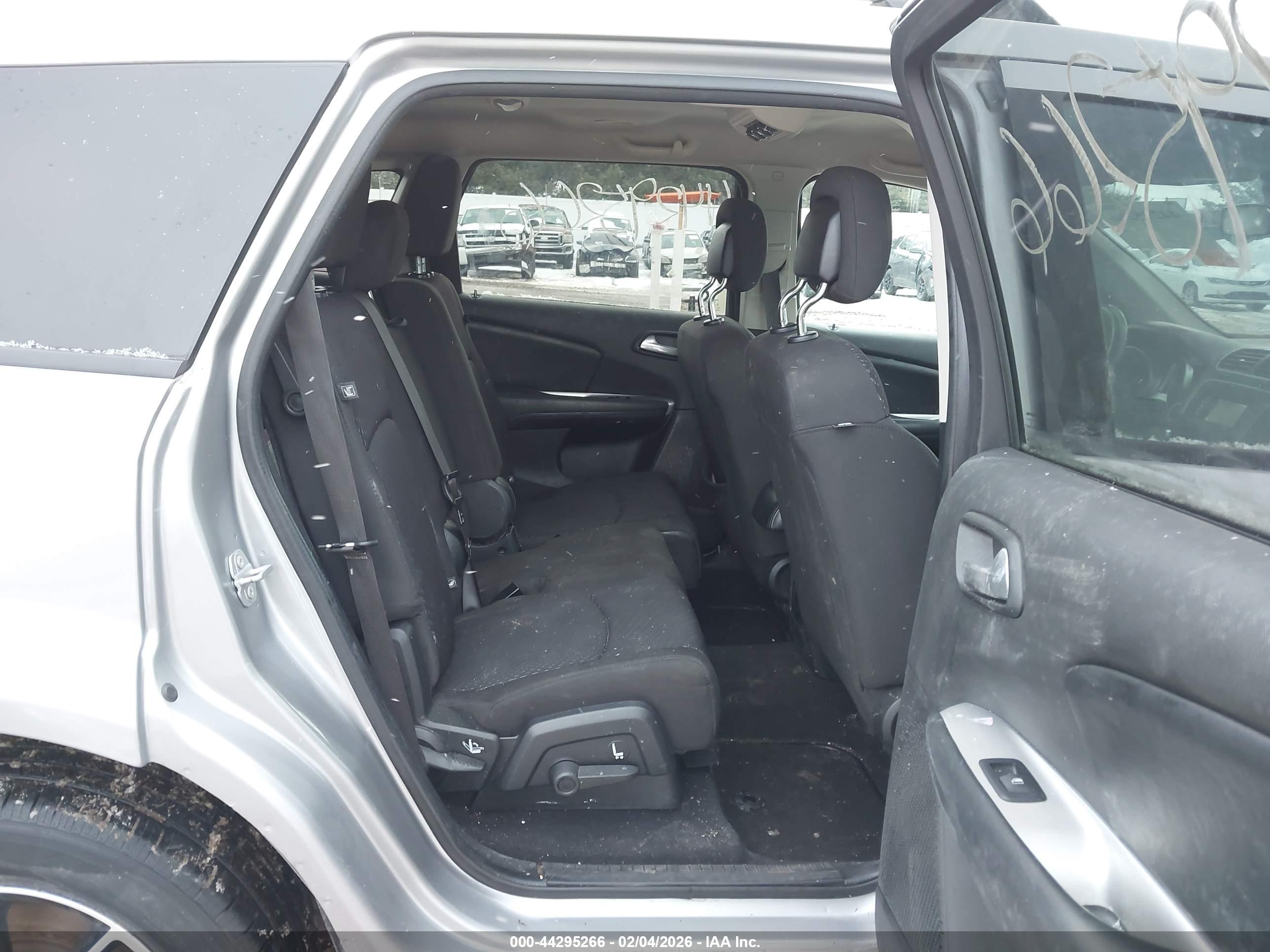 DODGE JOURNEY image 8