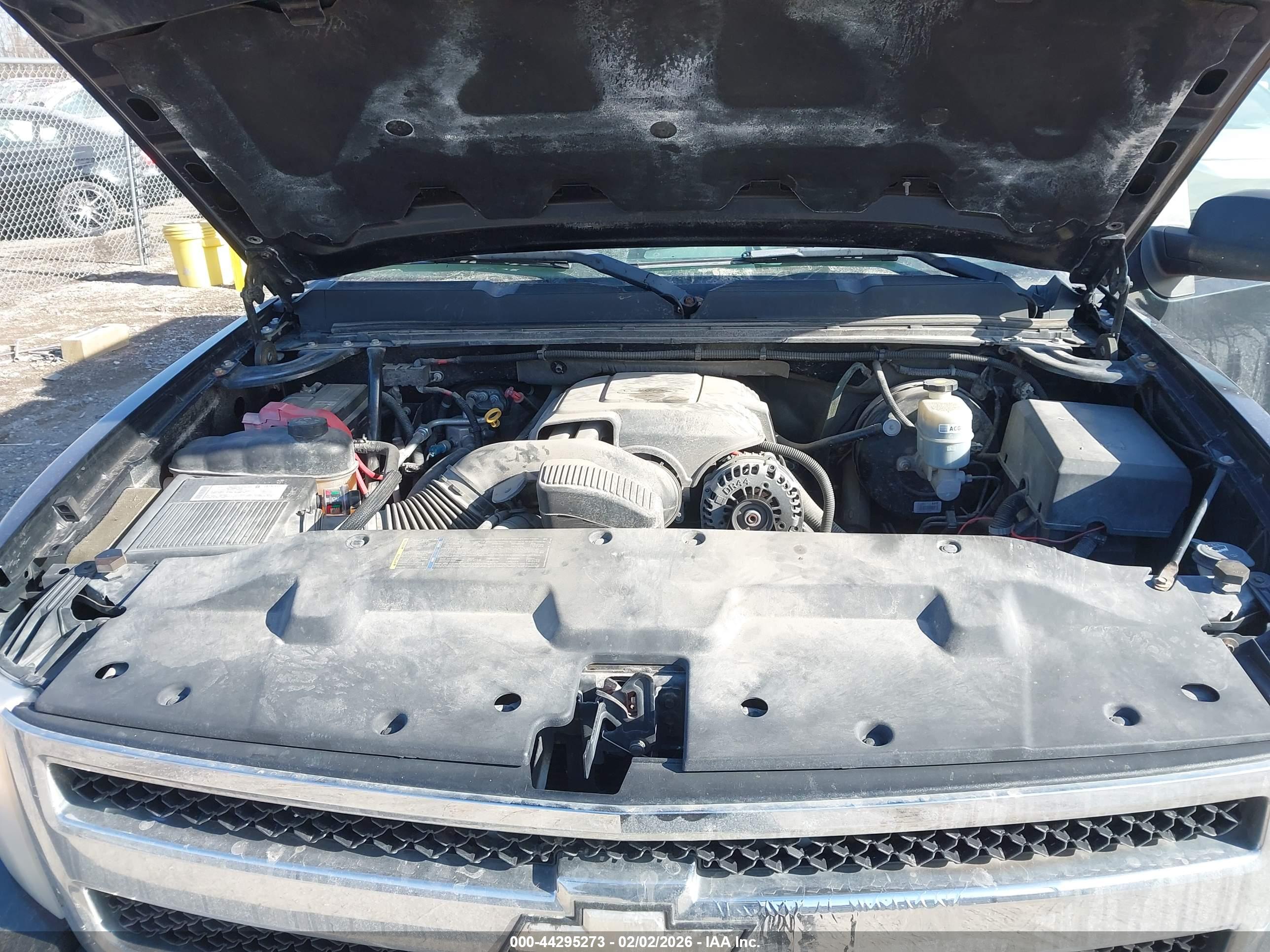 CHEVROLET SILVERADO image 10