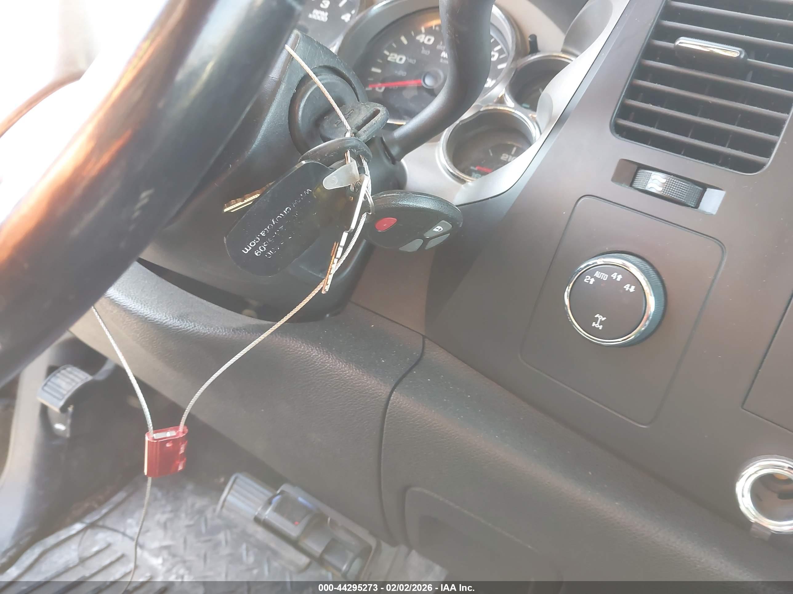 CHEVROLET SILVERADO image 11
