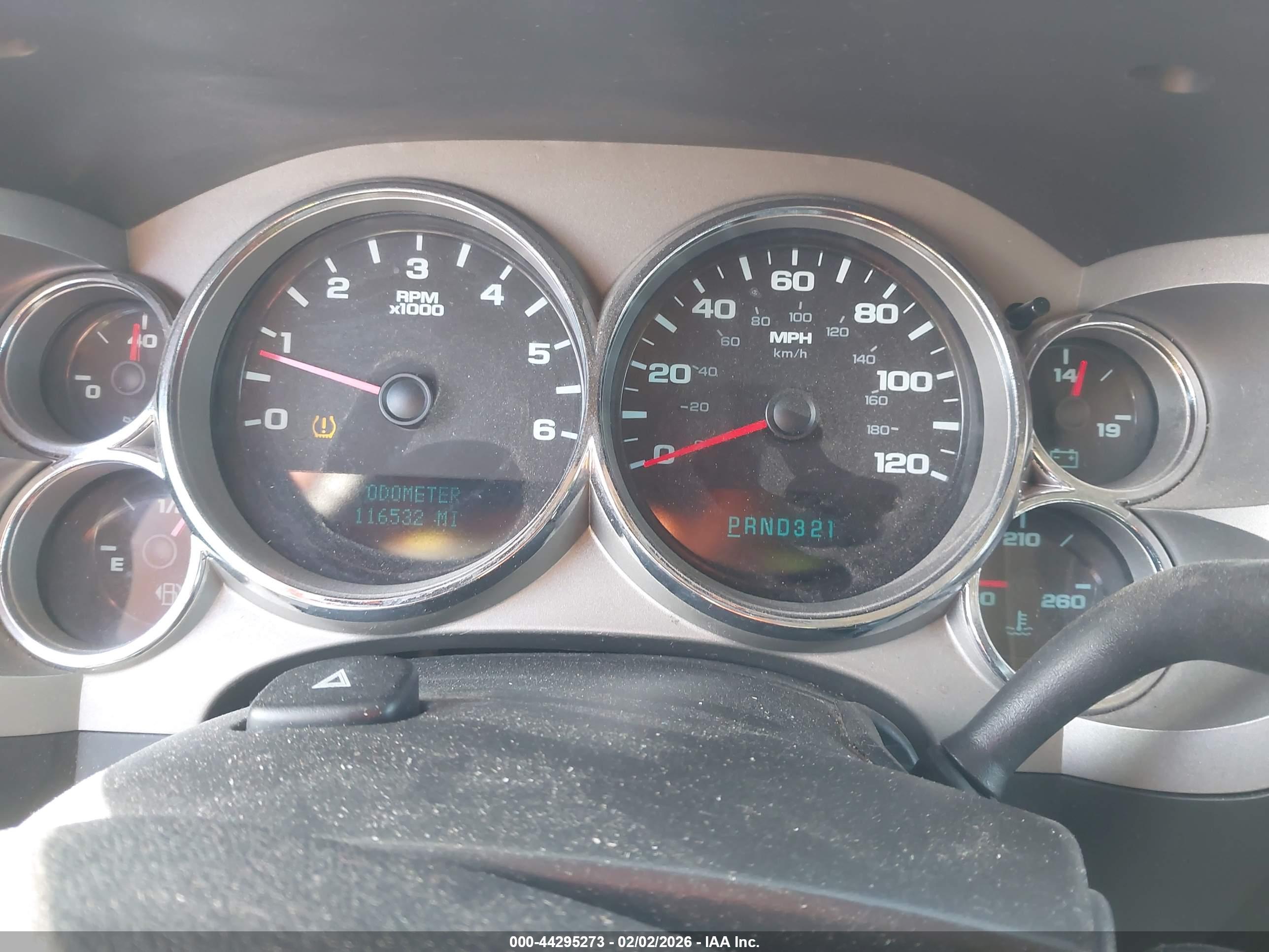 CHEVROLET SILVERADO image 7