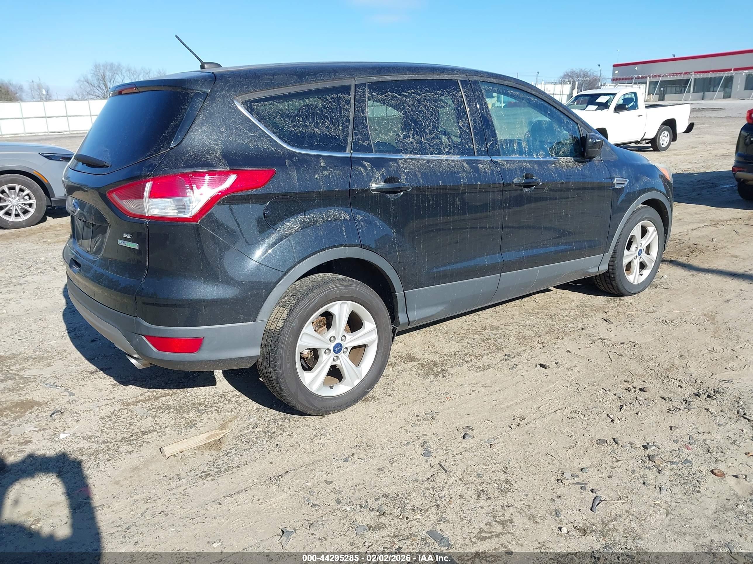 FORD ESCAPE image 4