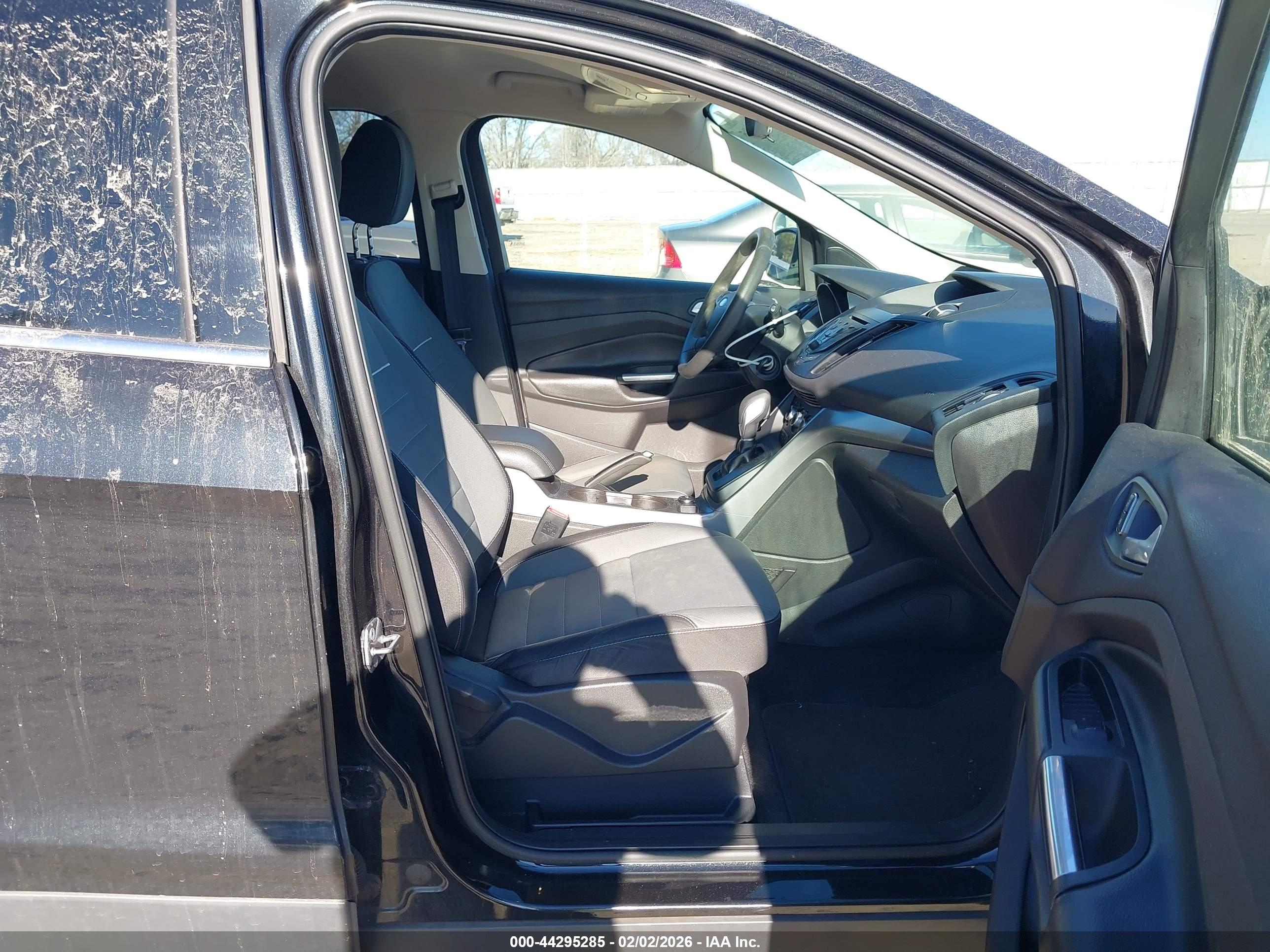 FORD ESCAPE image 5