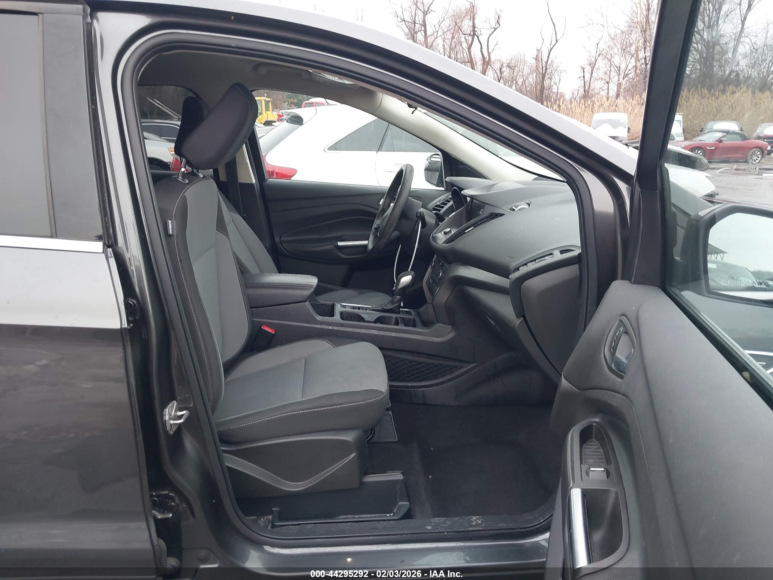 FORD ESCAPE image 5