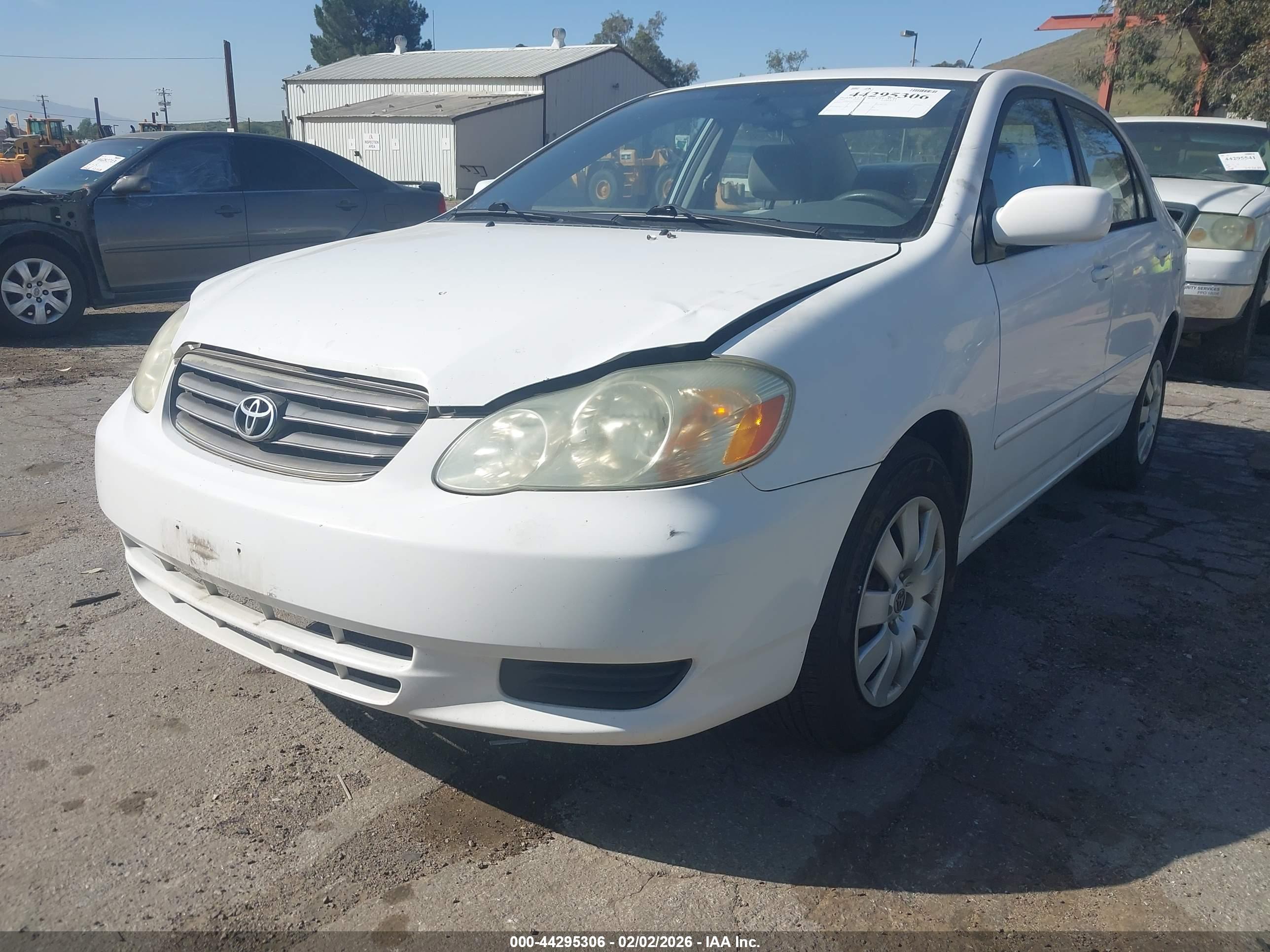 TOYOTA COROLLA image 2