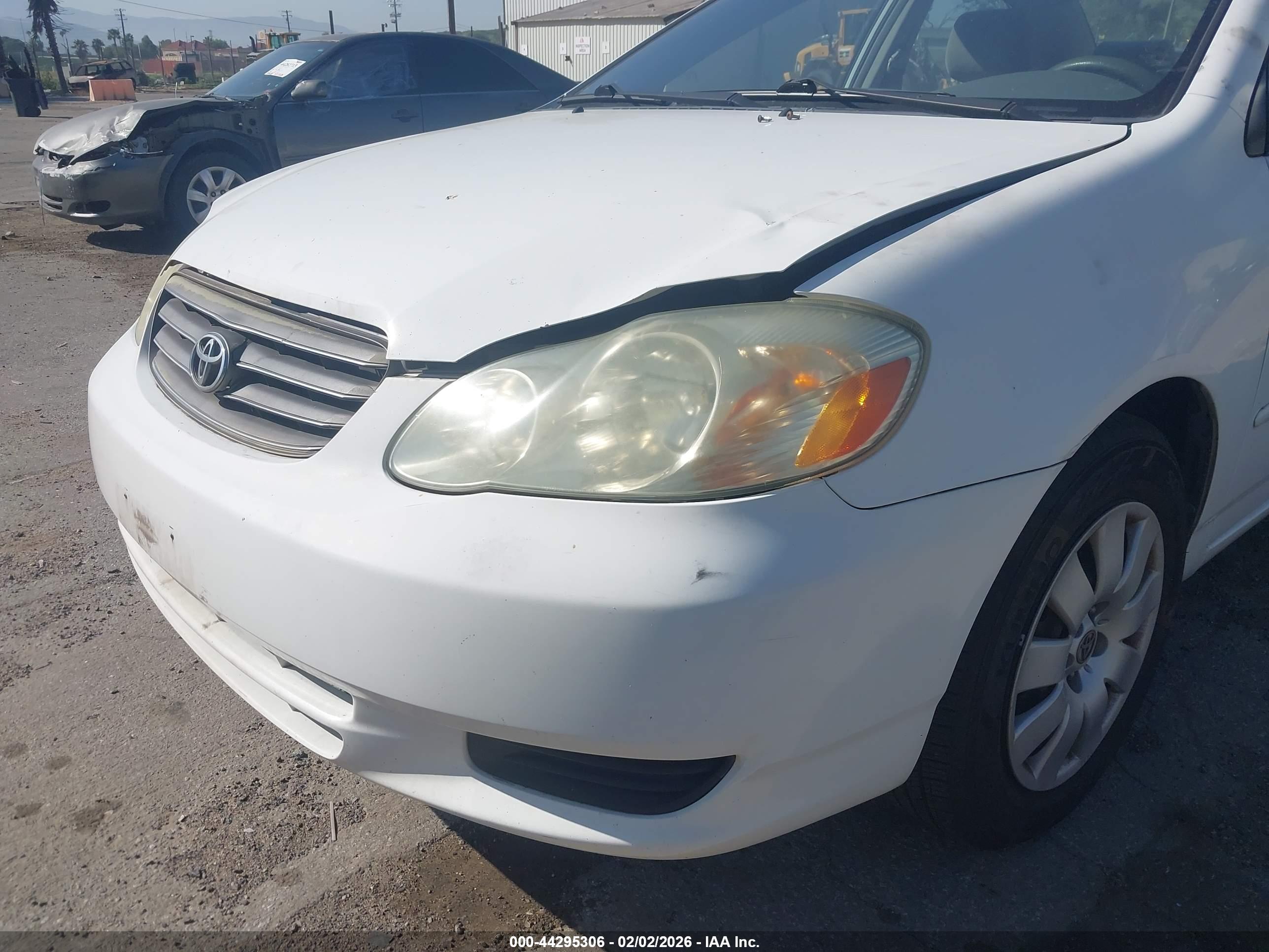 TOYOTA COROLLA image 6