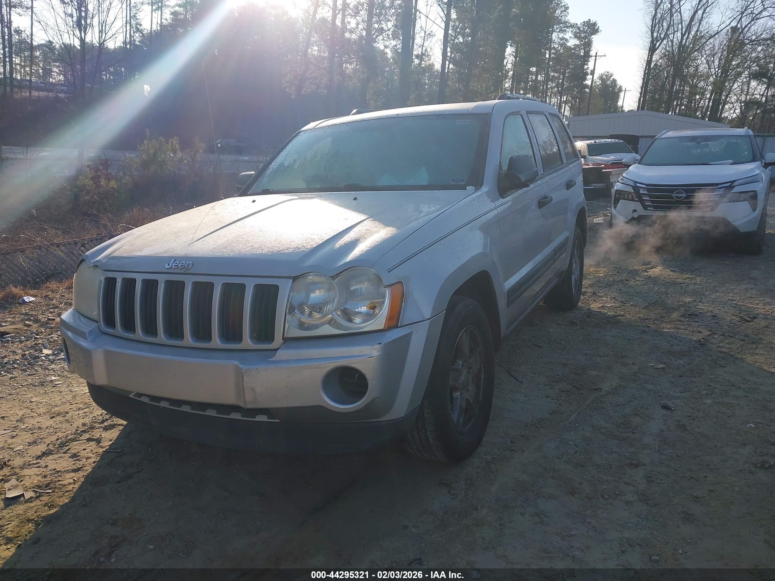 JEEP GRAND image 2