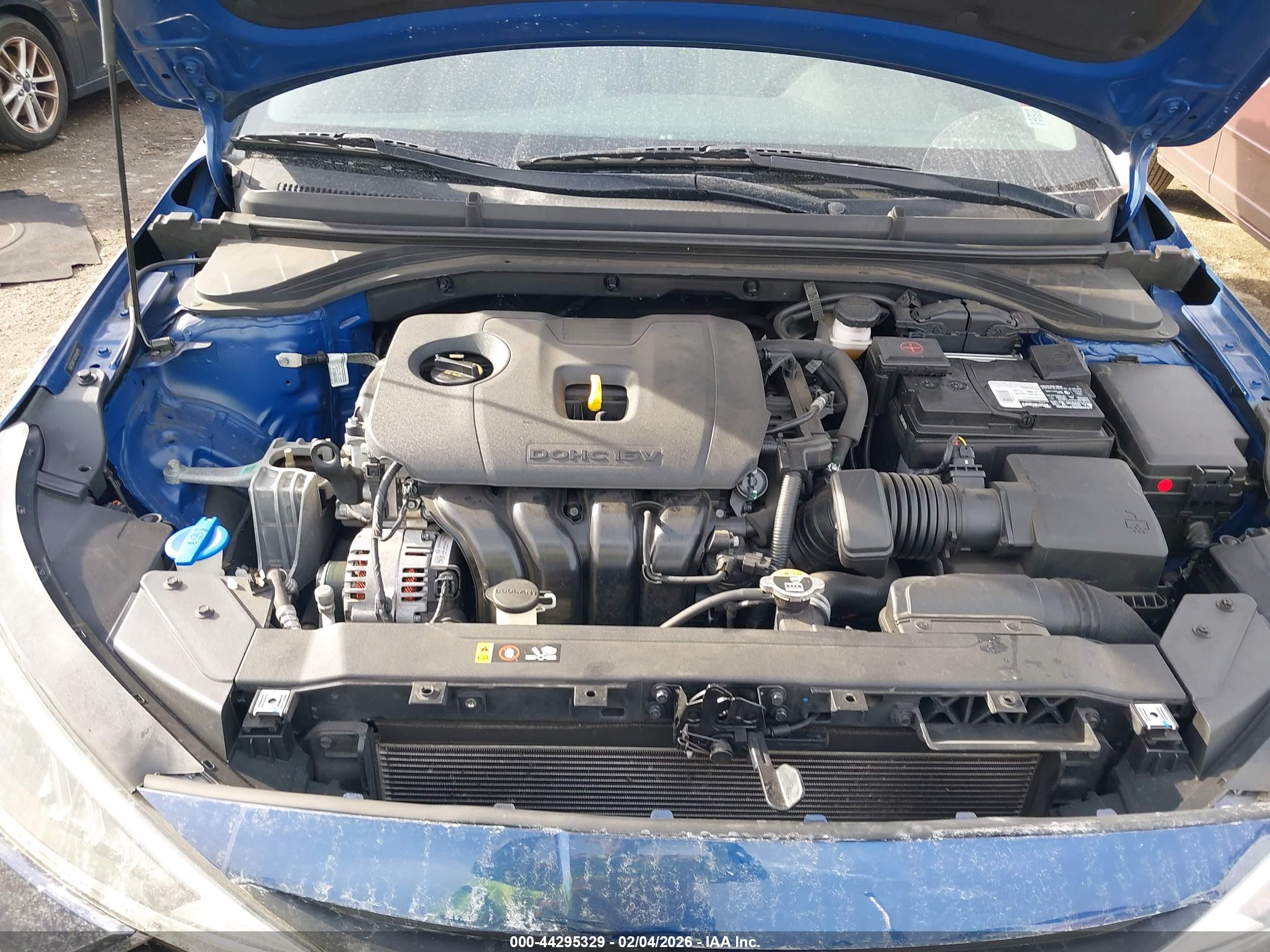 HYUNDAI ELANTRA image 10