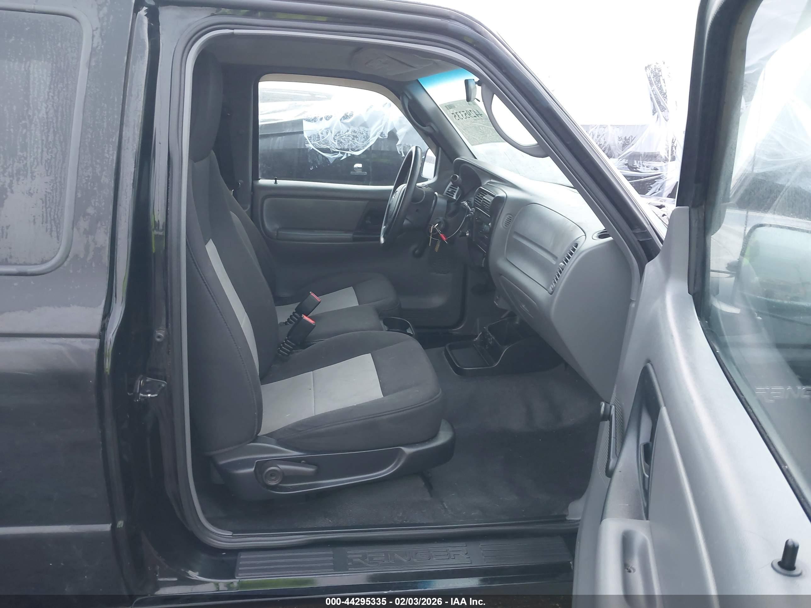 FORD RANGER image 5