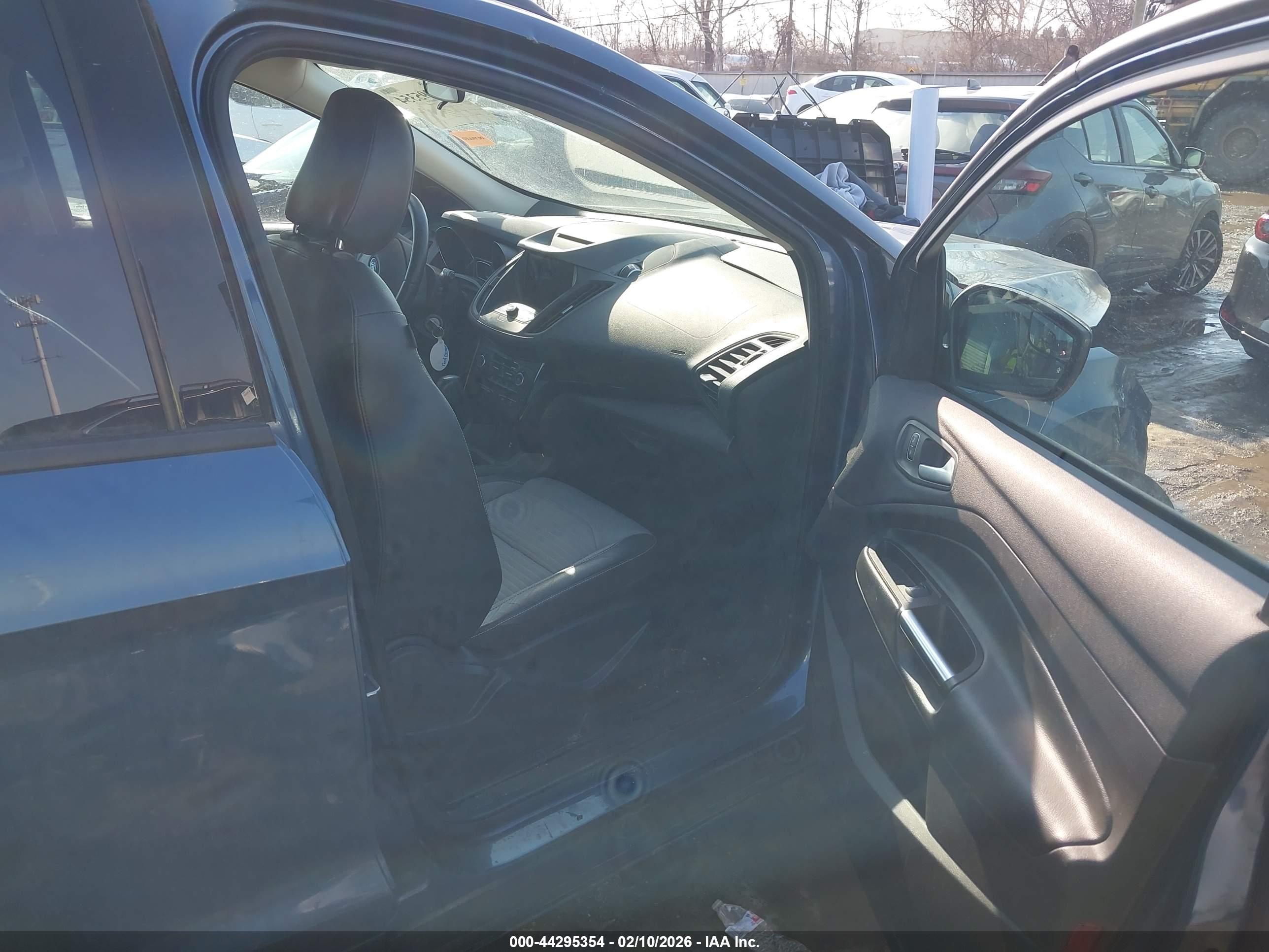 FORD ESCAPE image 5