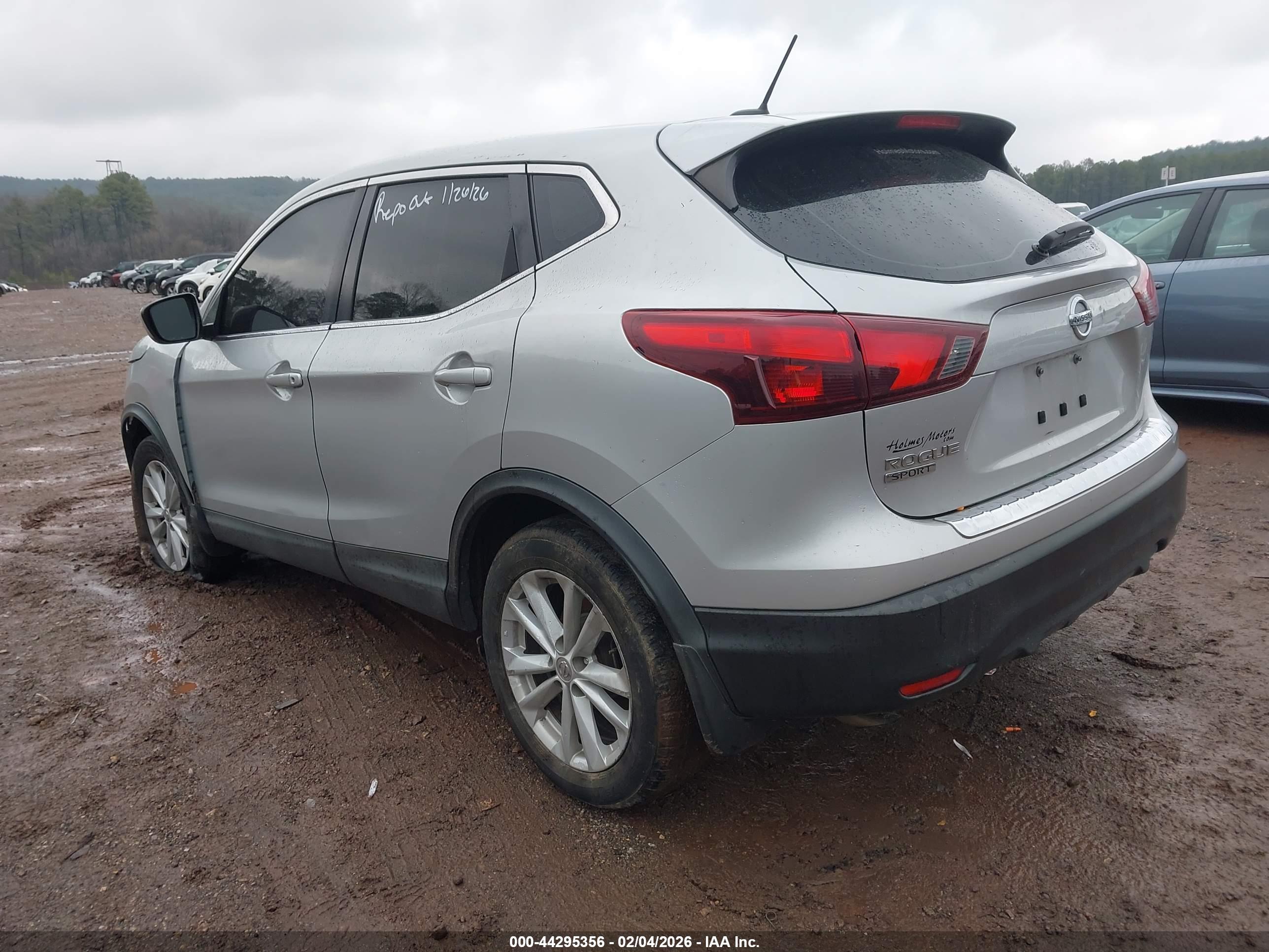 NISSAN ROGUE image 3