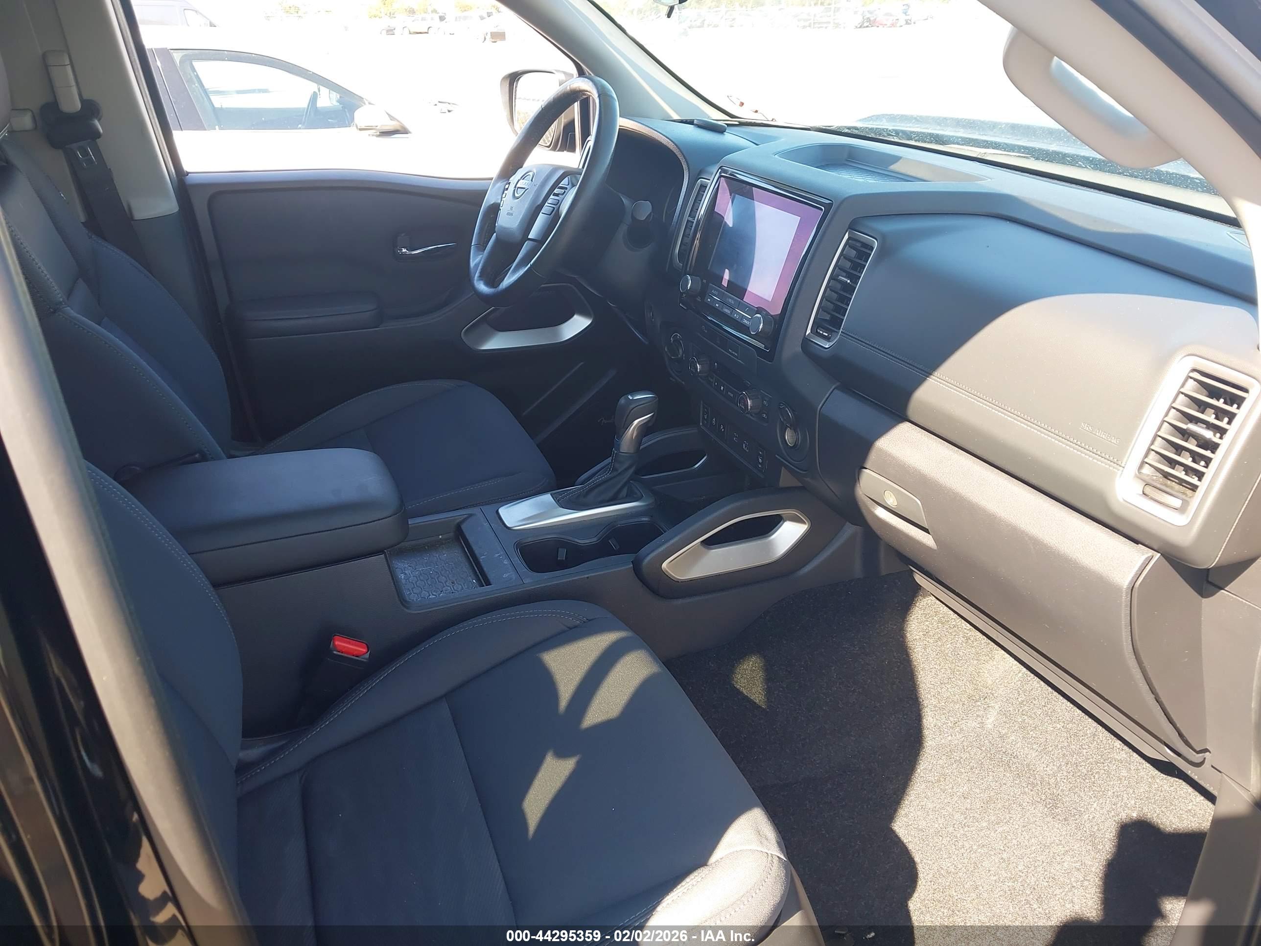 NISSAN FRONTIER image 5