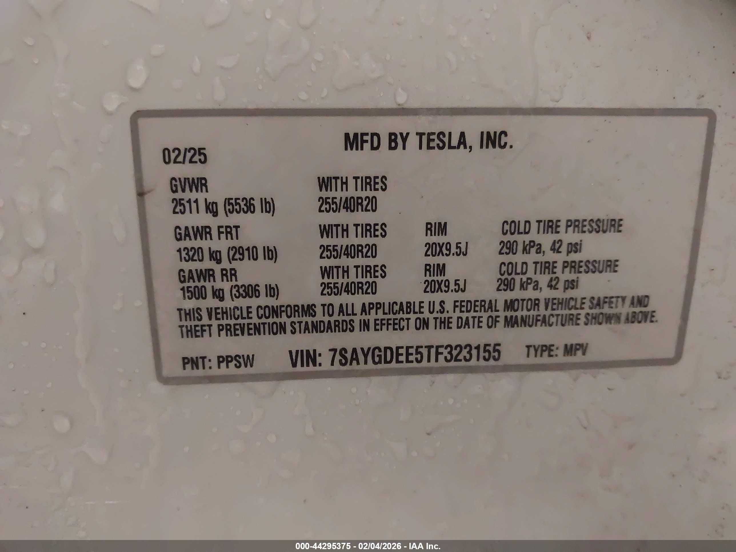 TESLA MODEL image 9