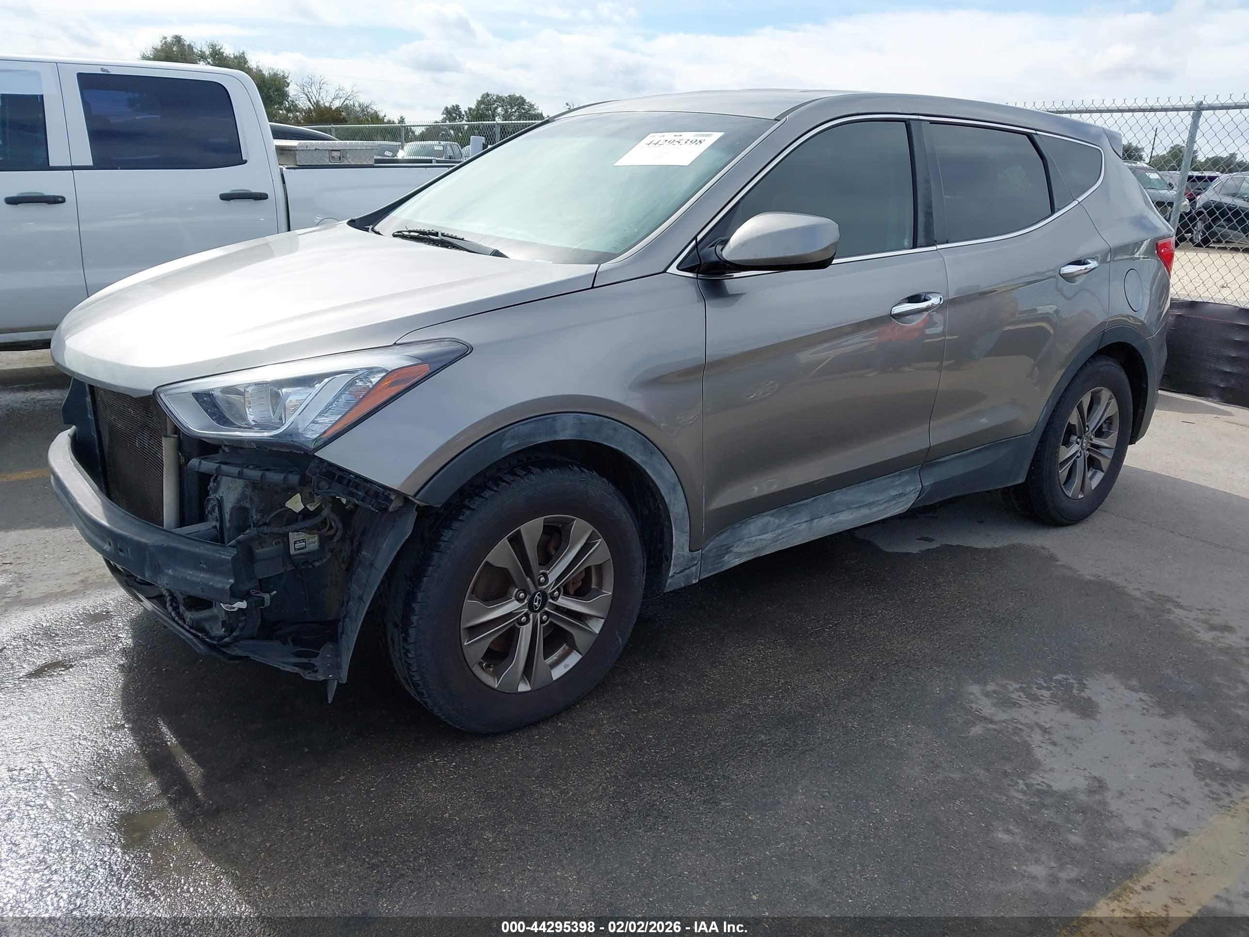 HYUNDAI SANTA image 2